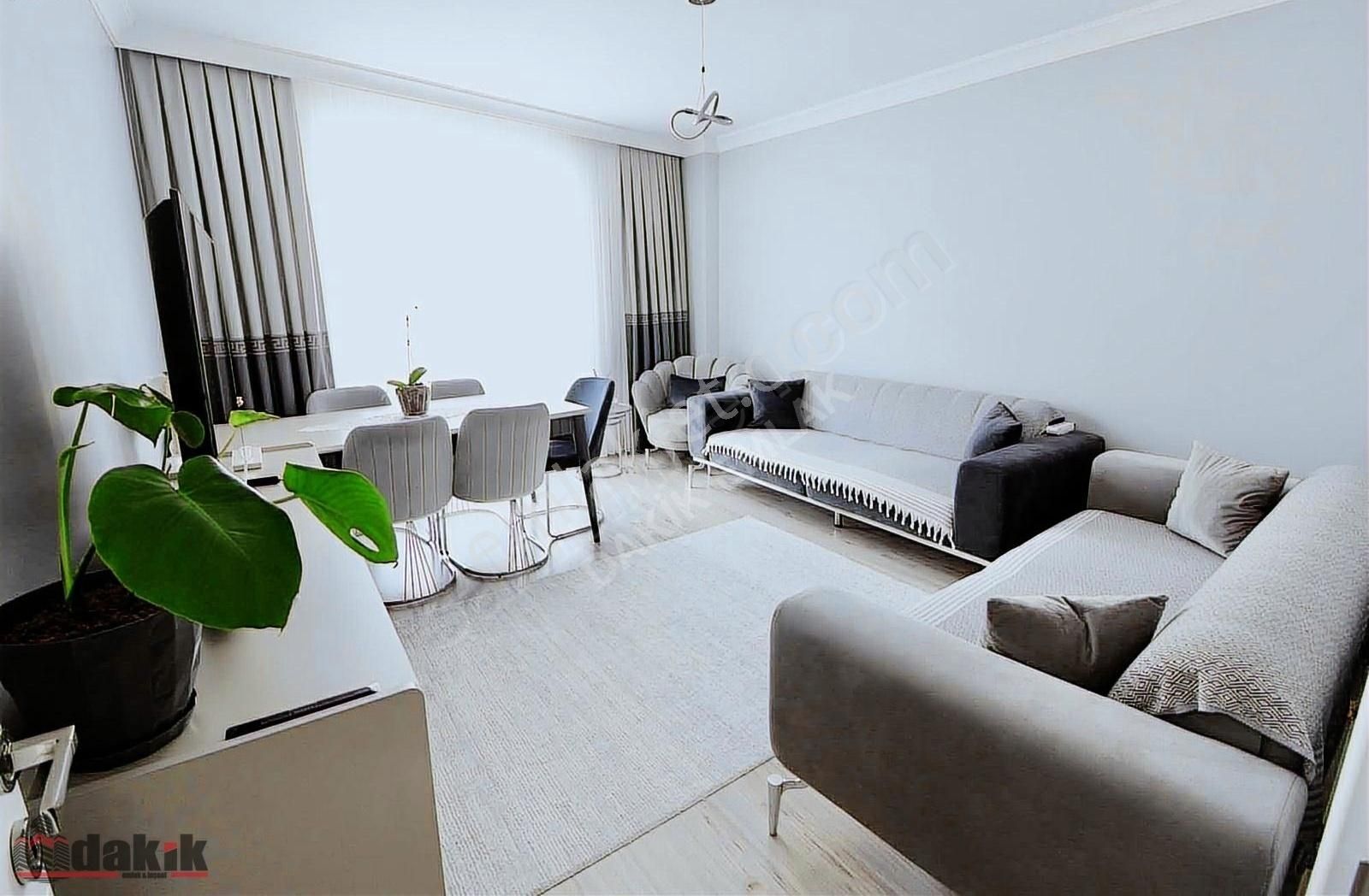 Dakik Emlaktan Yeni Binada 2+1 90m² Ara Kat Daire