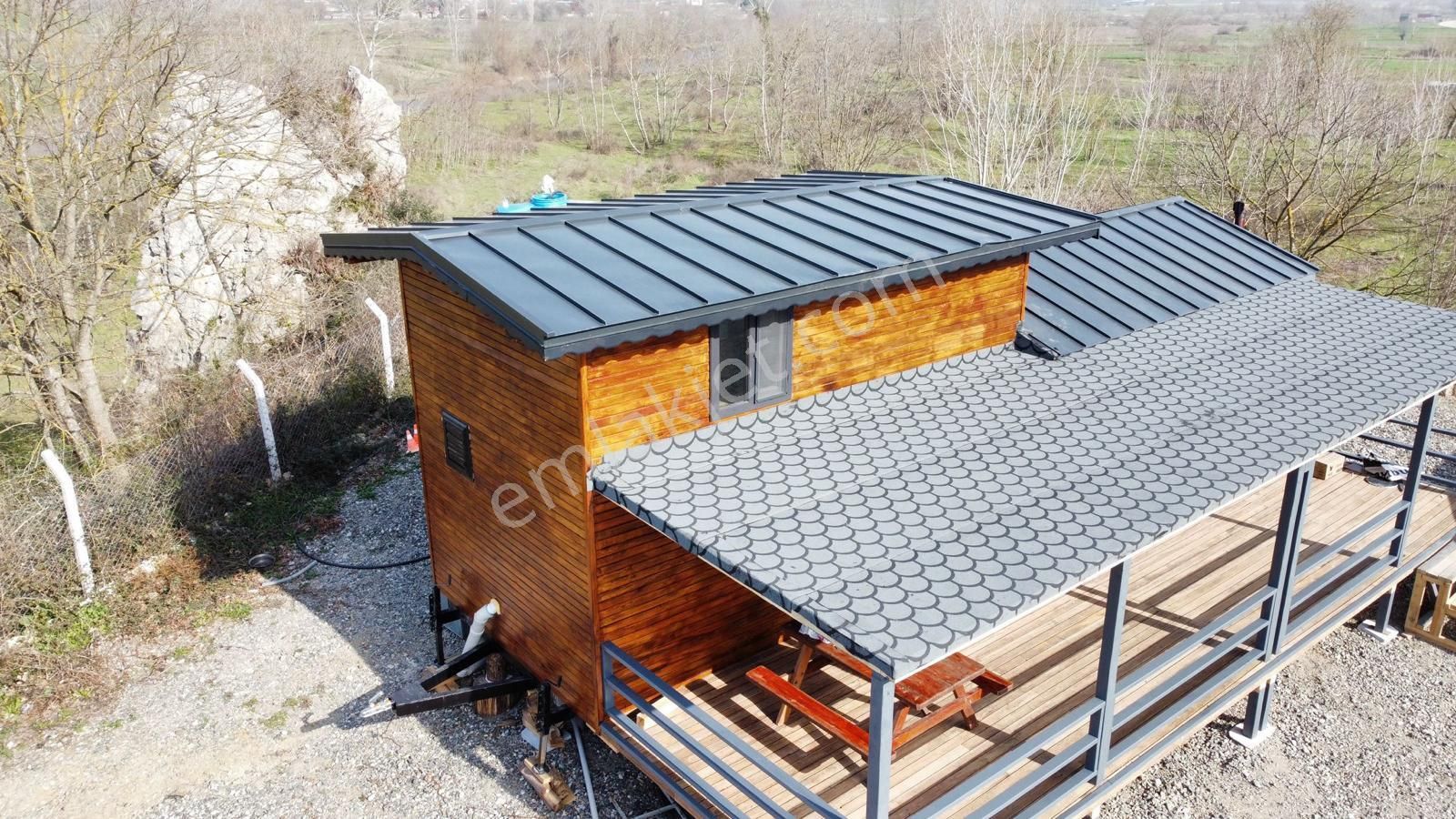 Burhan Ardıç'tan Mustafakemalpaşa Çavuş Arazi İçinde Bungalow