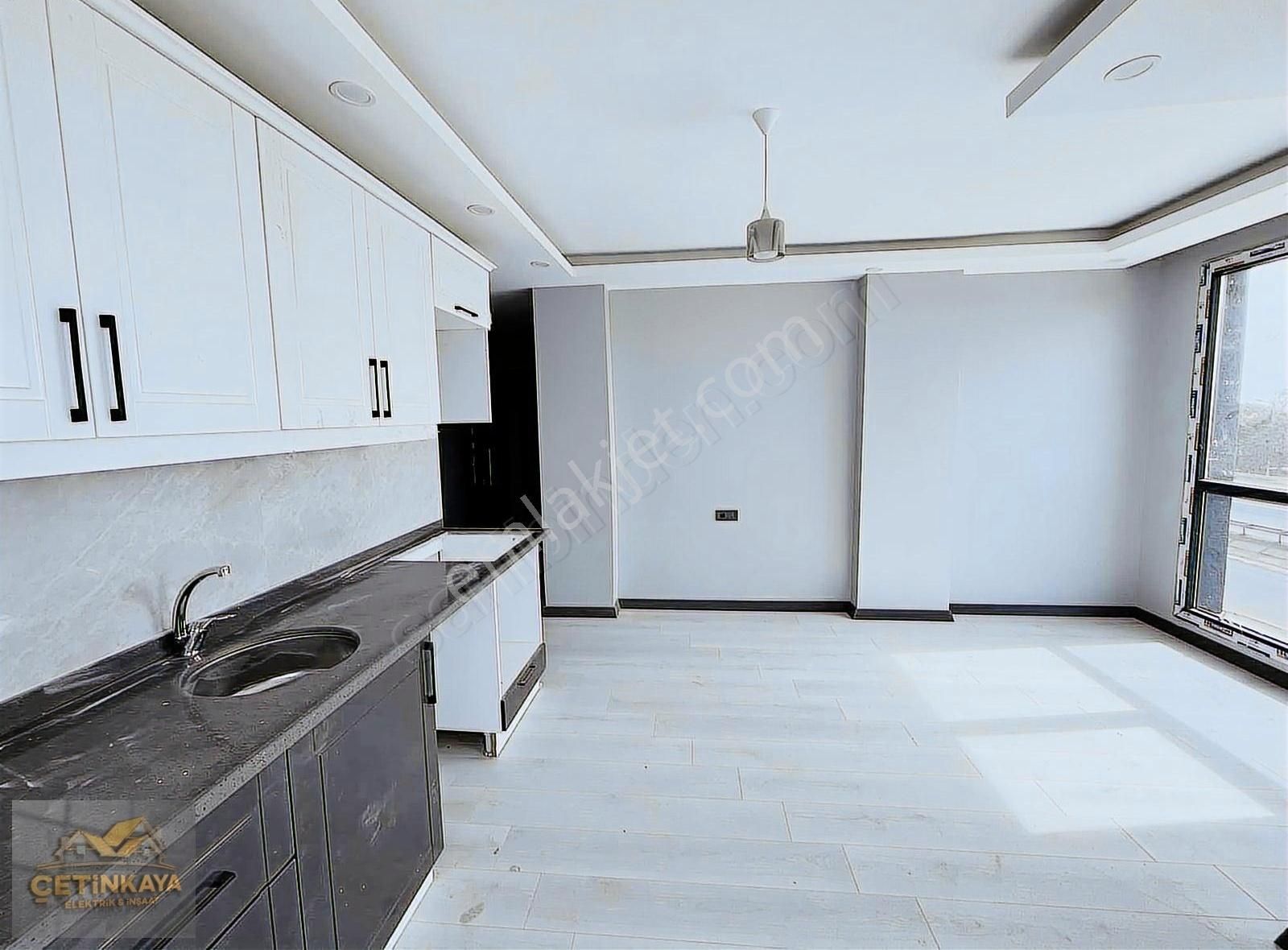 Merkezi Konumda 1+1 Okula Markete Fırına Denize Yürüme Mesafesi