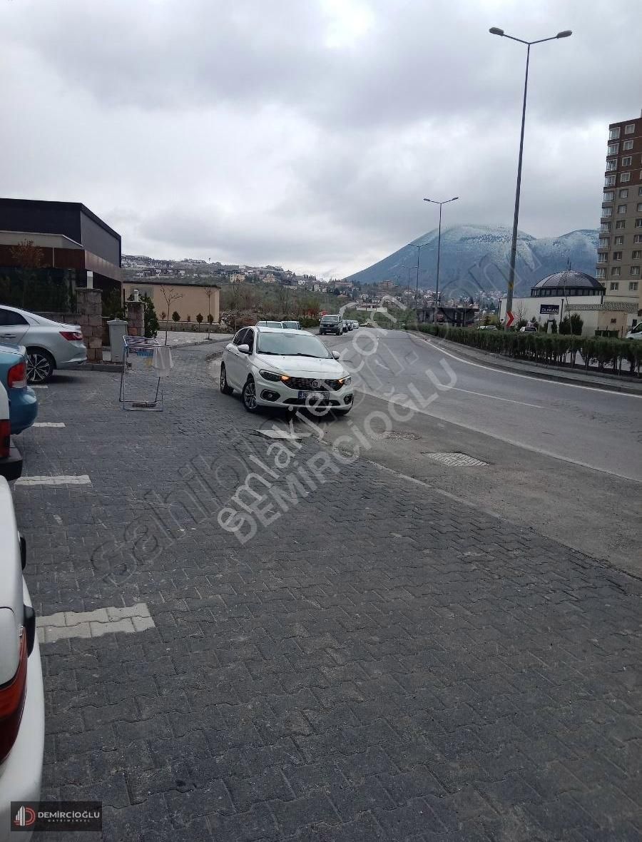 Cadde Üzerinde Yüksek Ciro Getirili Devren Satılık Market