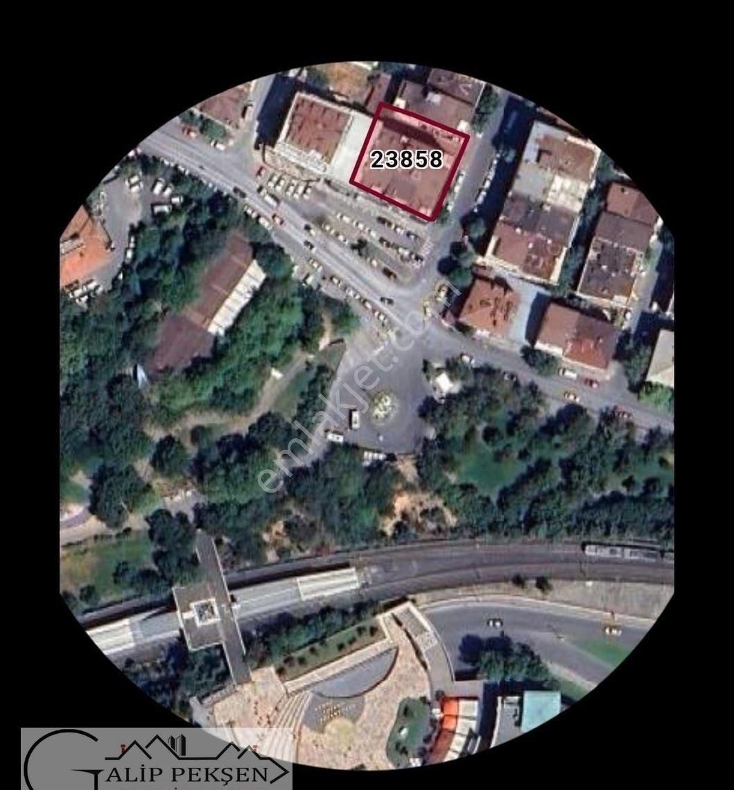 İstanbul Kocatepe Metro Karsısı Satılık Daire