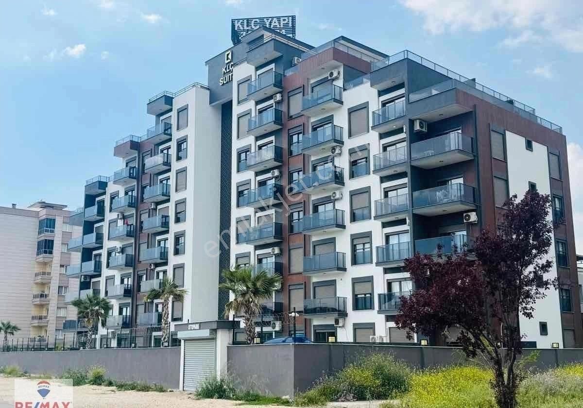 Ege Üniv. Yakını Güvenlikli Havuzlu Sitede Kiralık 1+1 Daire