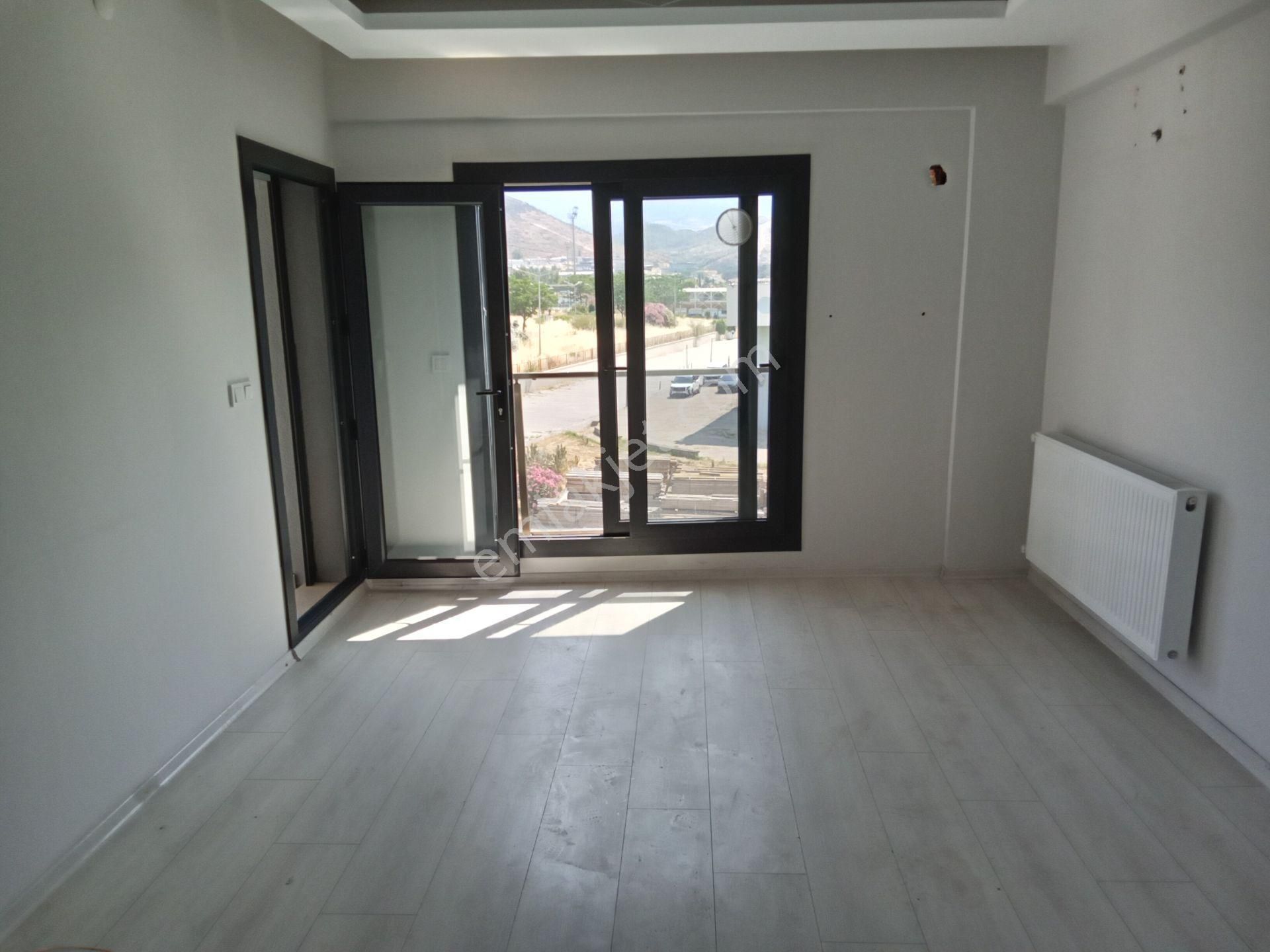 İzmir Karşıyaka Zübeyde Hanım Mah 2+1 Kiralık Daire