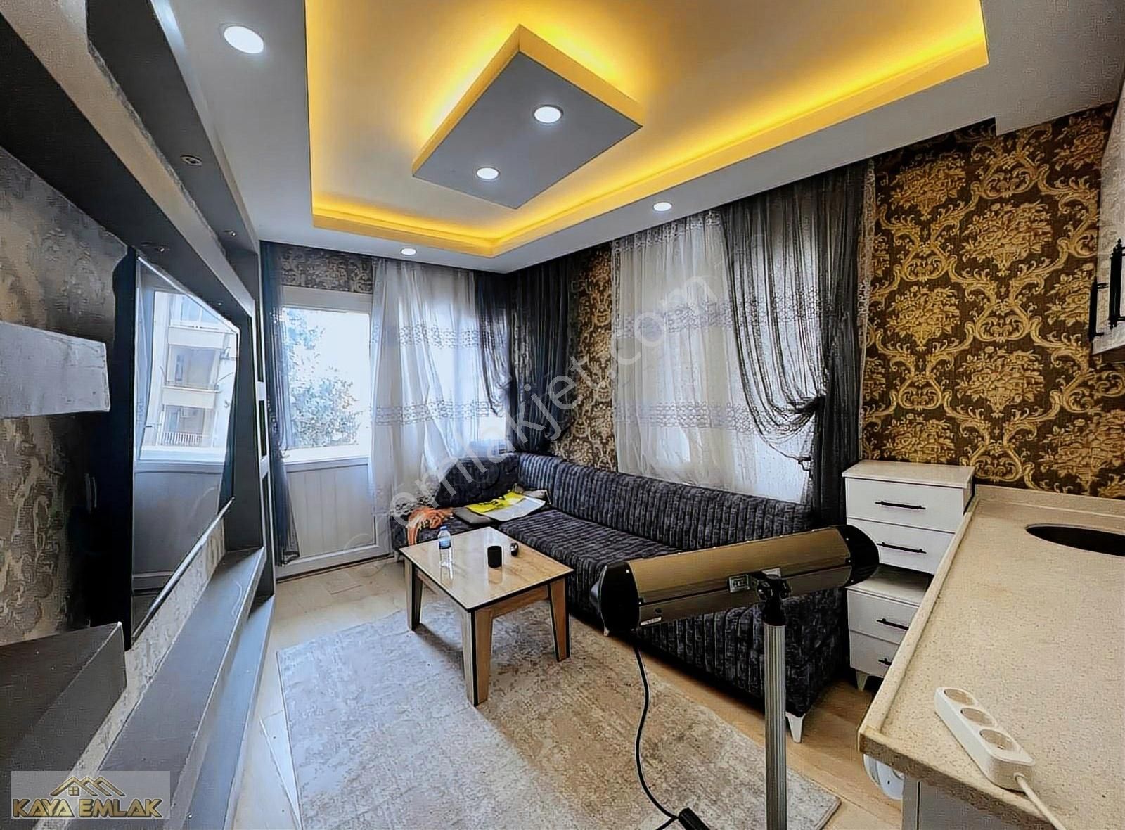 Binevler Reno Servis Arkasında Kattan Bölme Rezidans Daire