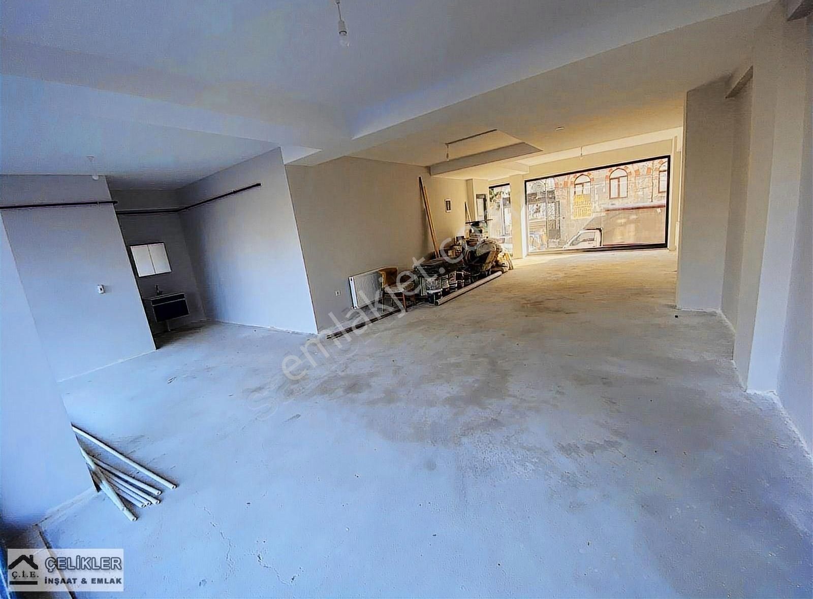 15 Temmuz Mah Sıfır İskanlı 100 M2 2 Sokağa Cepheli