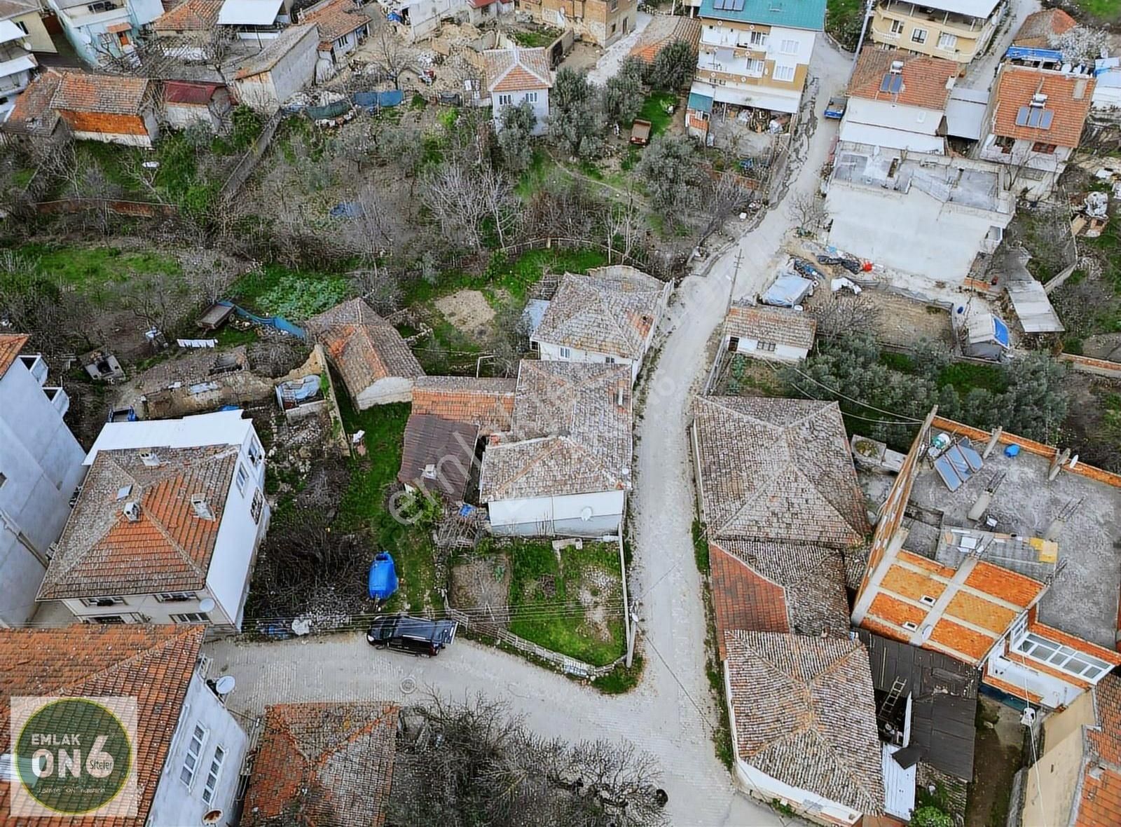 Bursa Orhangazi Çeltikçi Mahallesi Satılık Müstekil Ev Ve Arsası
