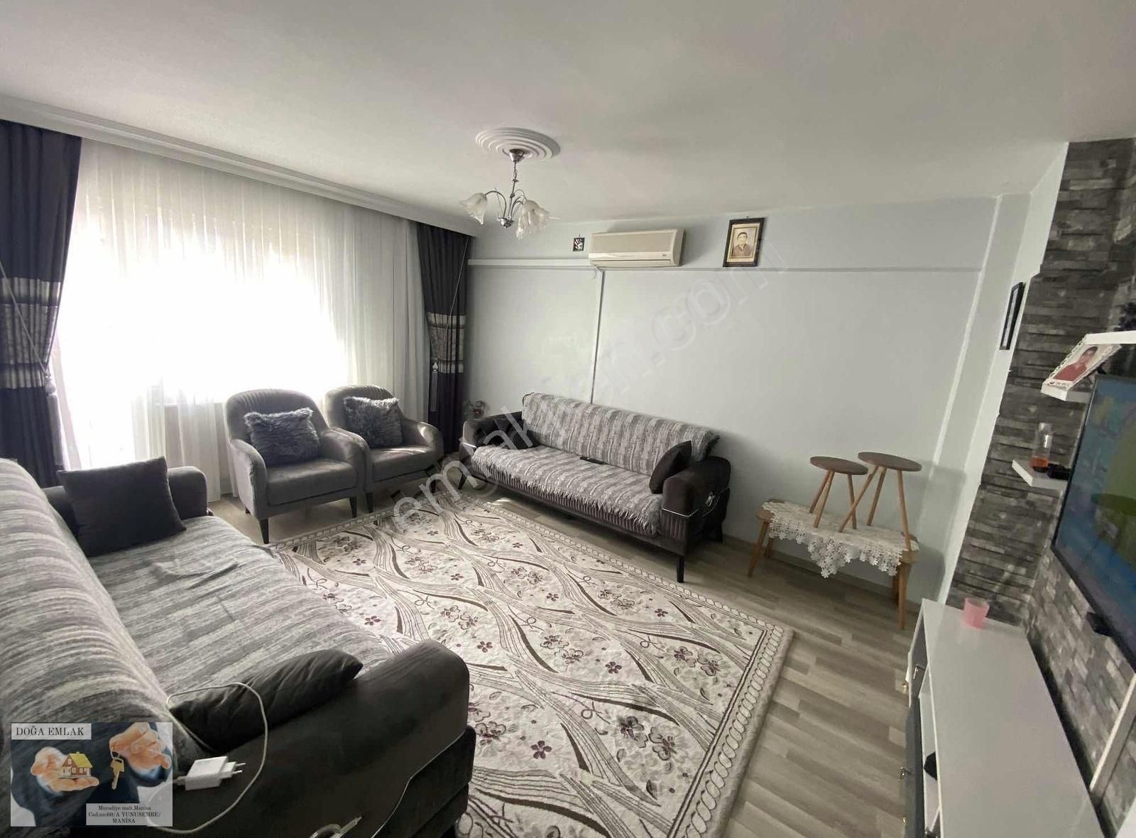 Manisa Şehzadeler Peker Kafeler Sokagı Mevksinde 3+1 Daire