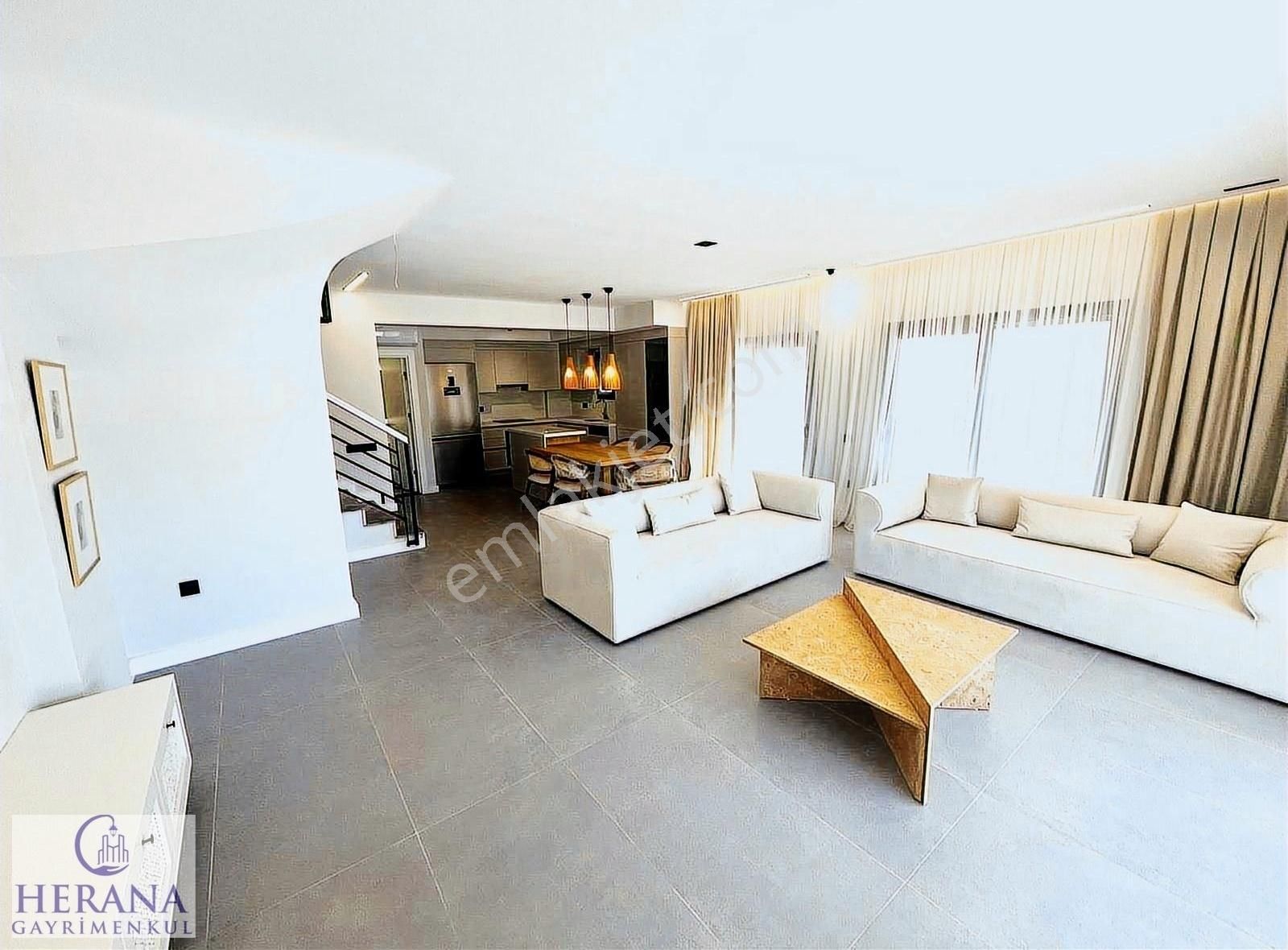 Plaja 250m Mesafede 400 M2 Arsa Payına Sahip Lüks Müstakil Villa - Görsel 11