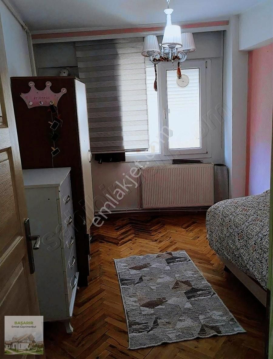 Üçyol Metro Egepol Hst Ve Ana Cadde Yakını Arakat 3+1 Doğalgazlı