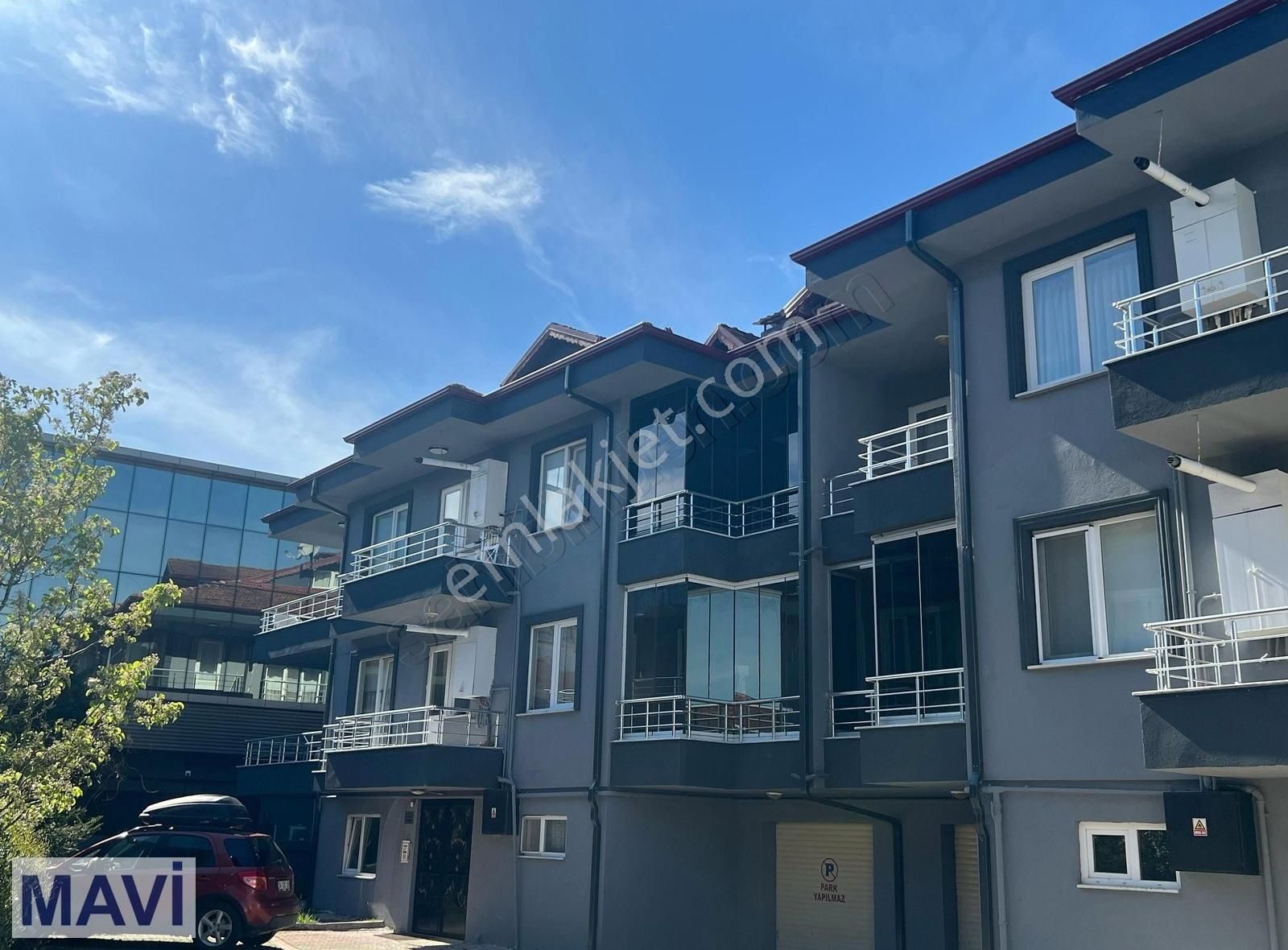 Remax Mavi'den Serdivanda Avm Karşısında Satılık 5+1 Çatı Dublex - Görsel 2
