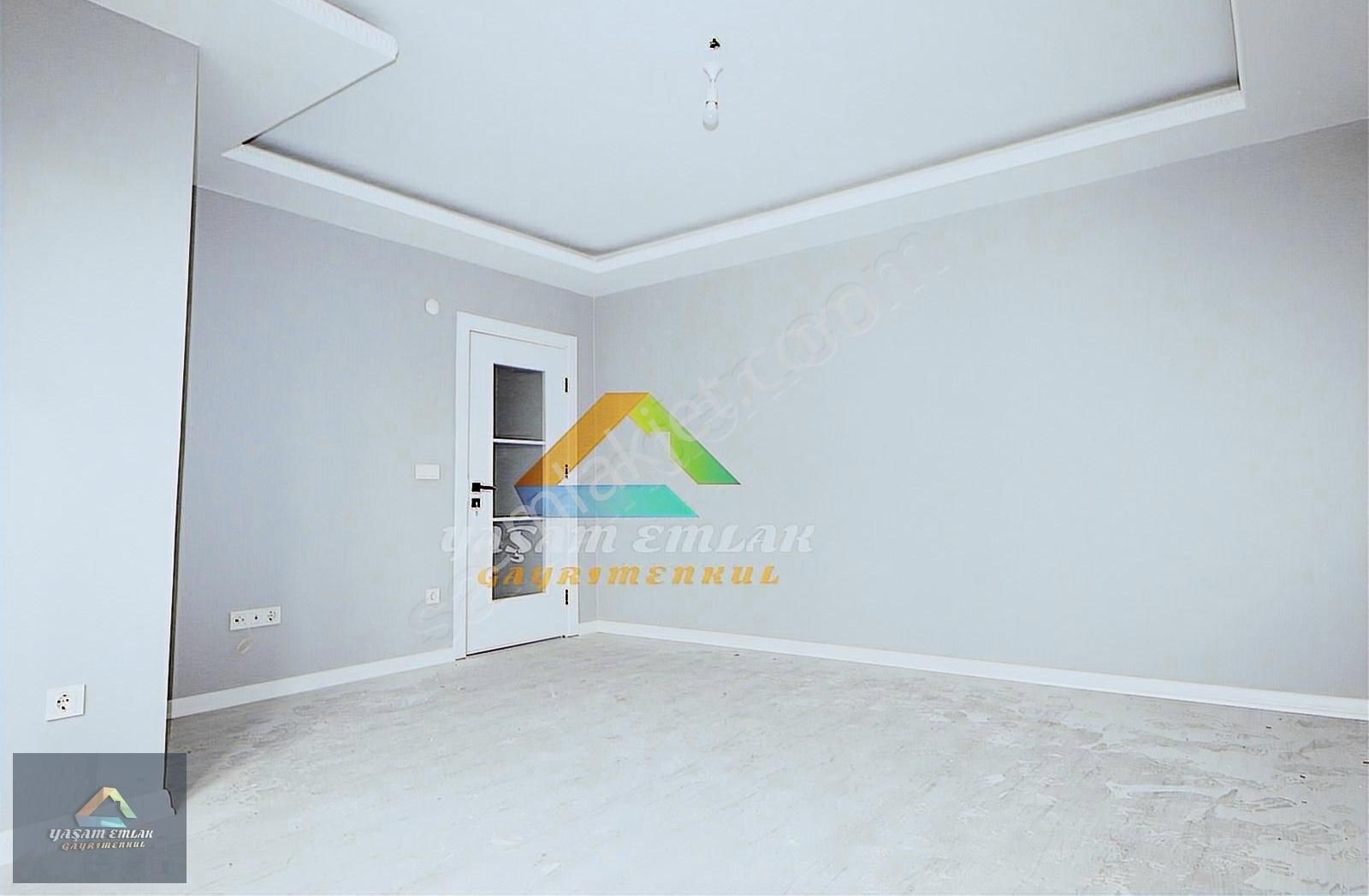 Yaşam'dan Orhangazide Caddeye Yakın Geniş 2+1 Satılık Daire