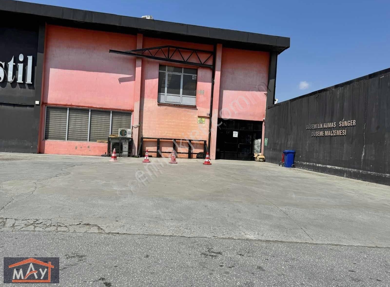 Konya Ağaçişleri Sanayisinde 1500 Mt2 Kiralık Dükkan & Mağaza