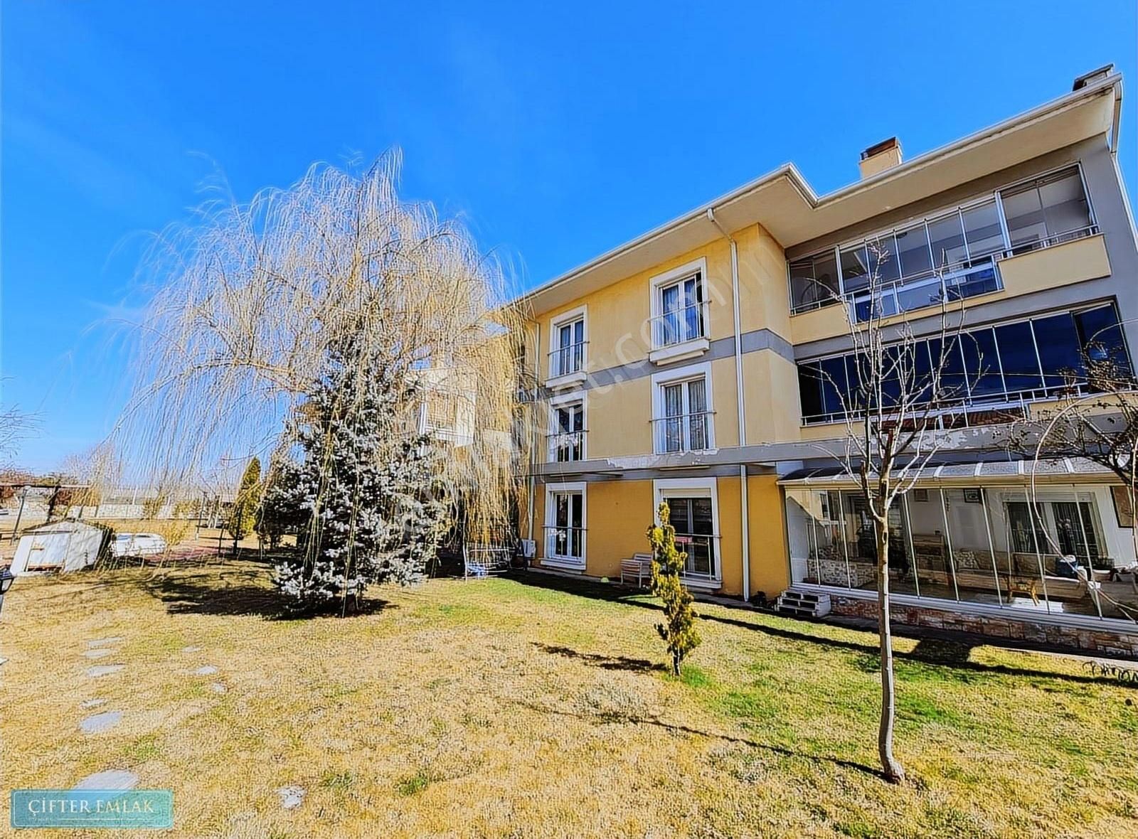 Yenişehir Konaklarında İçi Tamamen Yenilenmiş Ara Kat 3+1 Lux