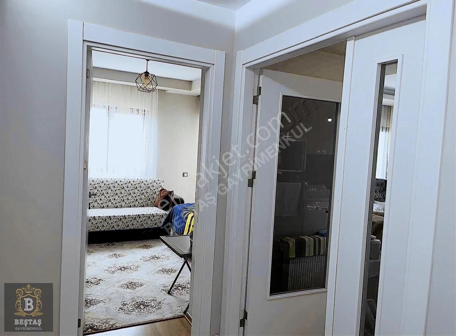 1-beştaştan Merkezi Lokasyonda Geniş 2+1 Satılık Daire