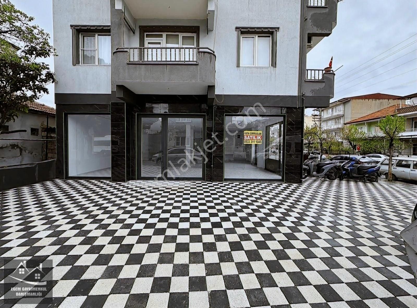 Dış Hastanesi Altı Satılık Dükkan