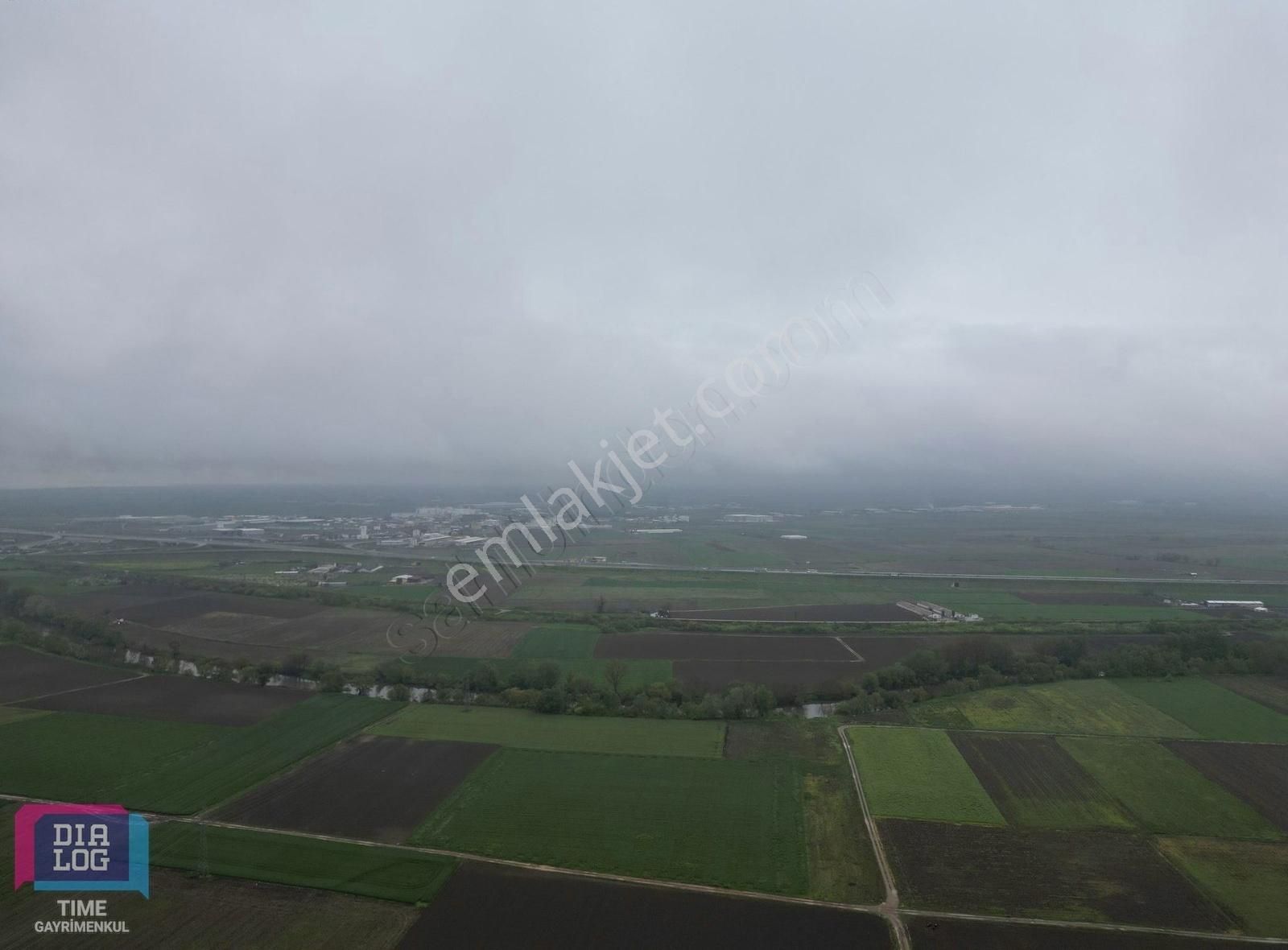 Karacabey Canbalı'da Kadastro Yolu 3.356m2 Tek Tapu Fırsat Arazi