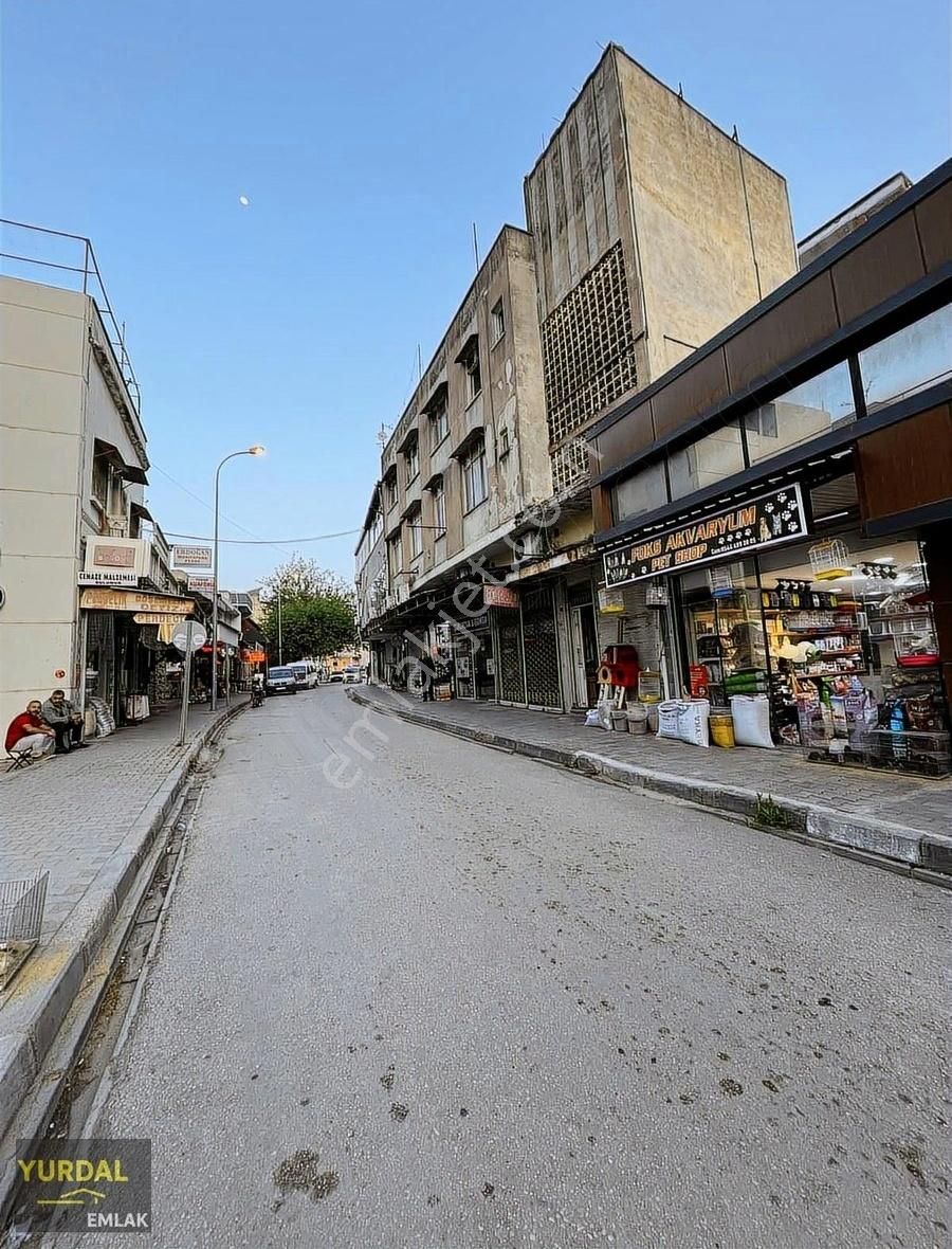 Yurdal Emlak'tan İş Bankası Karşısı 2 Adet Ofis