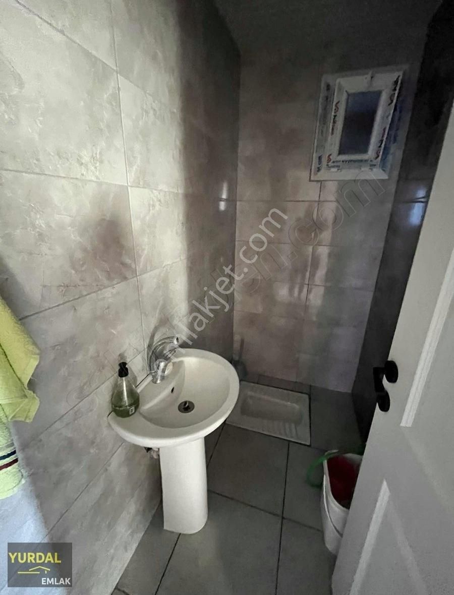 Yurdal Emlak'tan Acill Satılık 2+1