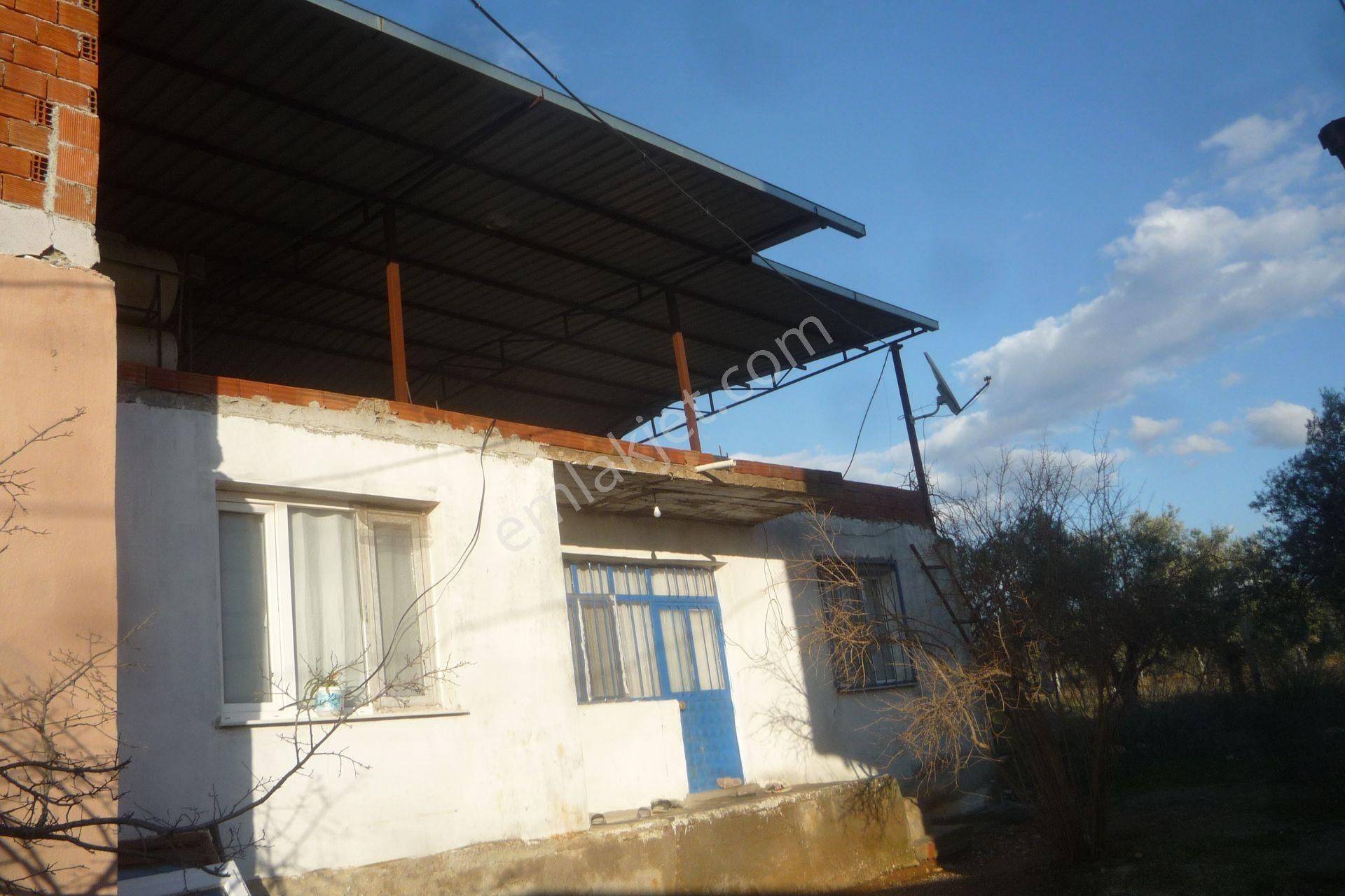 İzmir Torbalı Gold Emlaktan Satılık Mustakil Ev