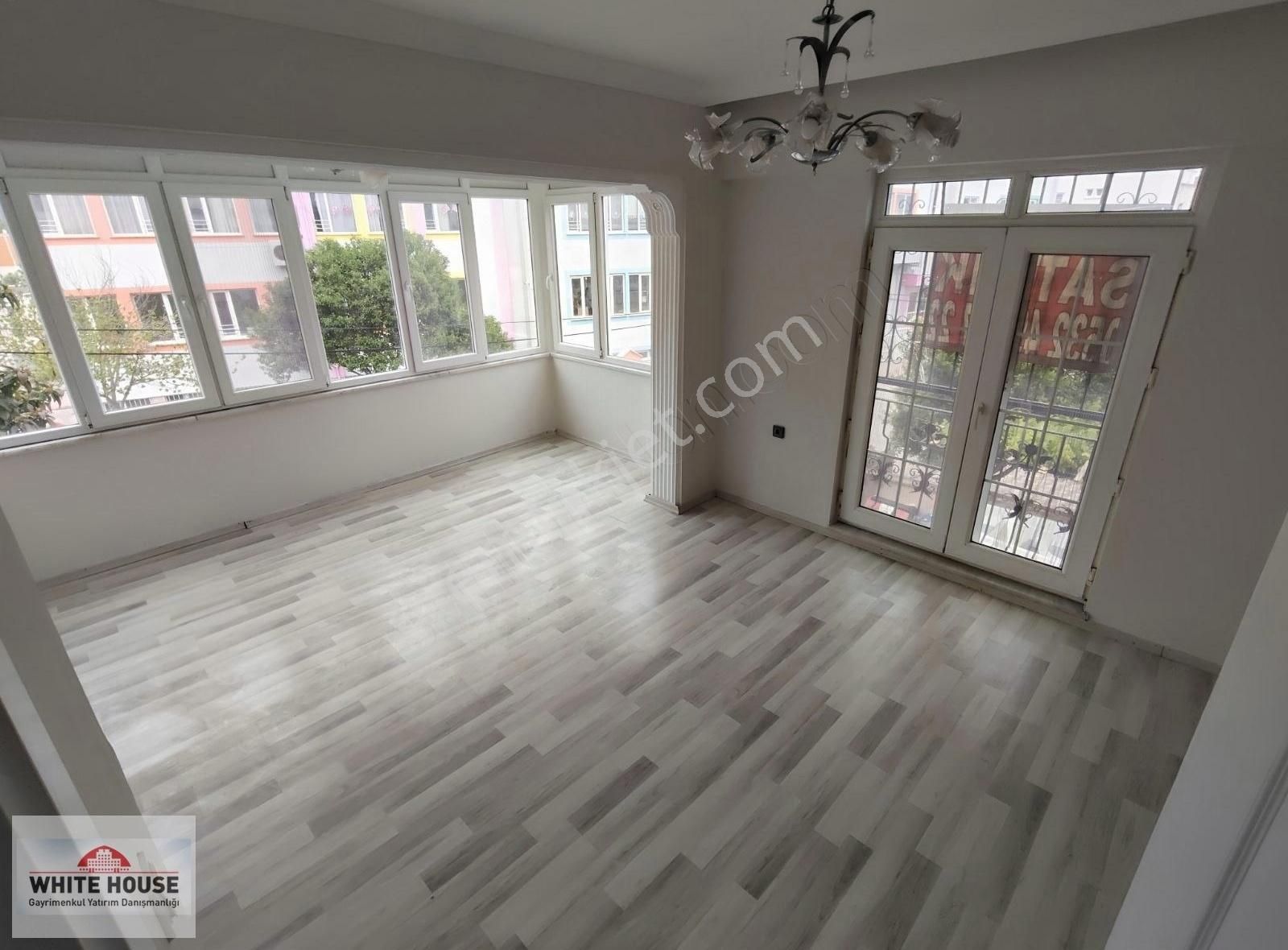 Aslanbucak Mah. 100 M2 2+1 Ayrı Mutfaklı Daire 4.300.000 Tl
