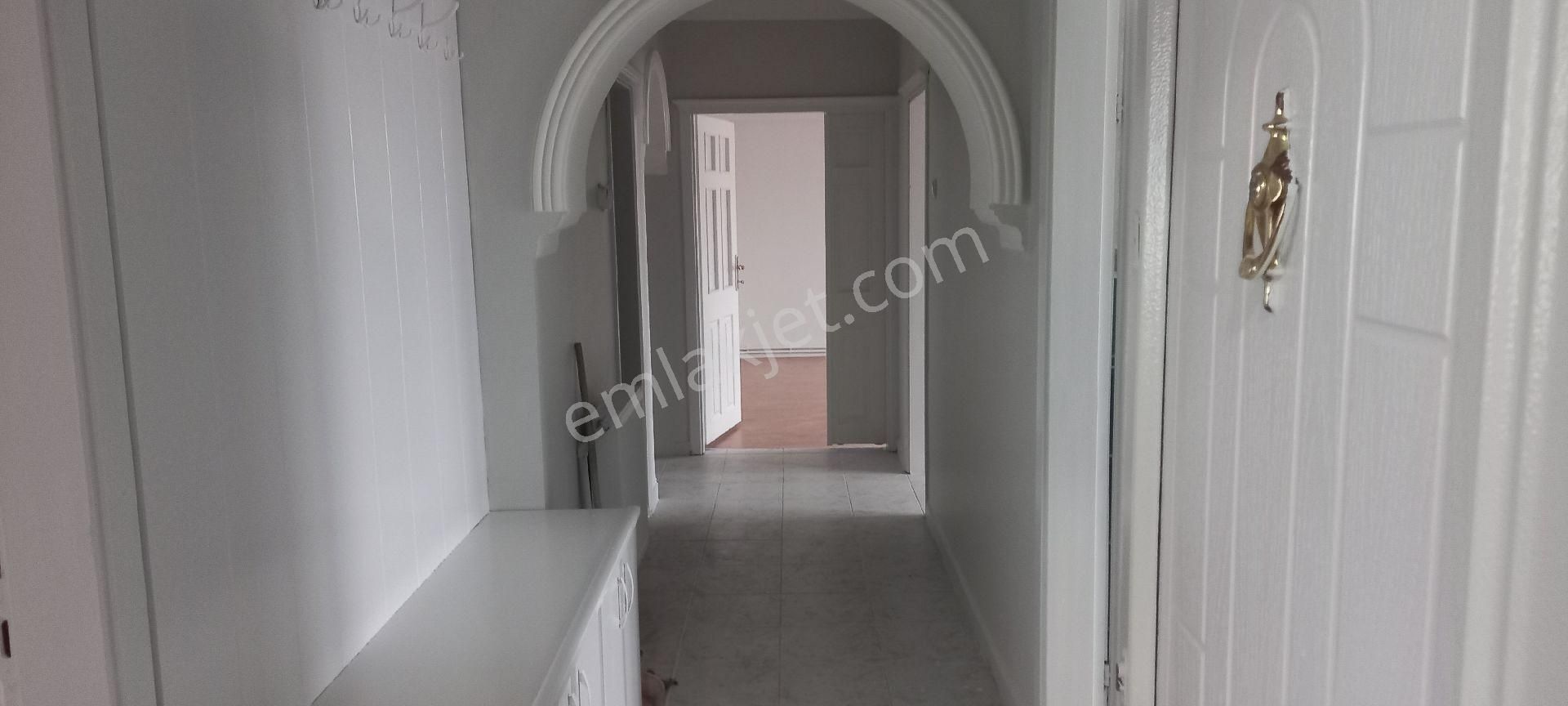 Afyon Merkezde Kiralık 3+1 Daire
