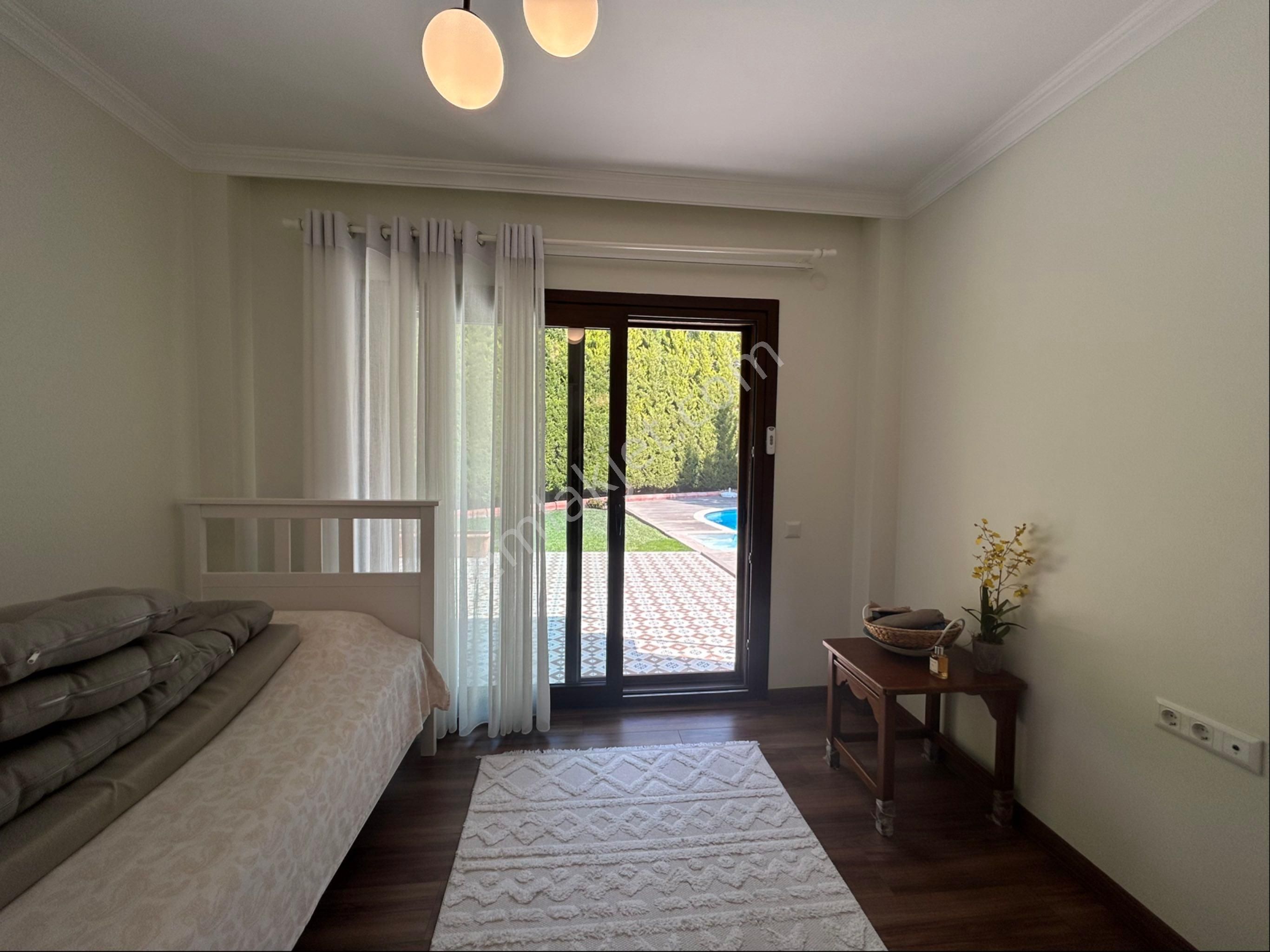 C21 Loca'dan Altınoluk Müstakil 8+1 Havuzlu Villa - Görsel 13