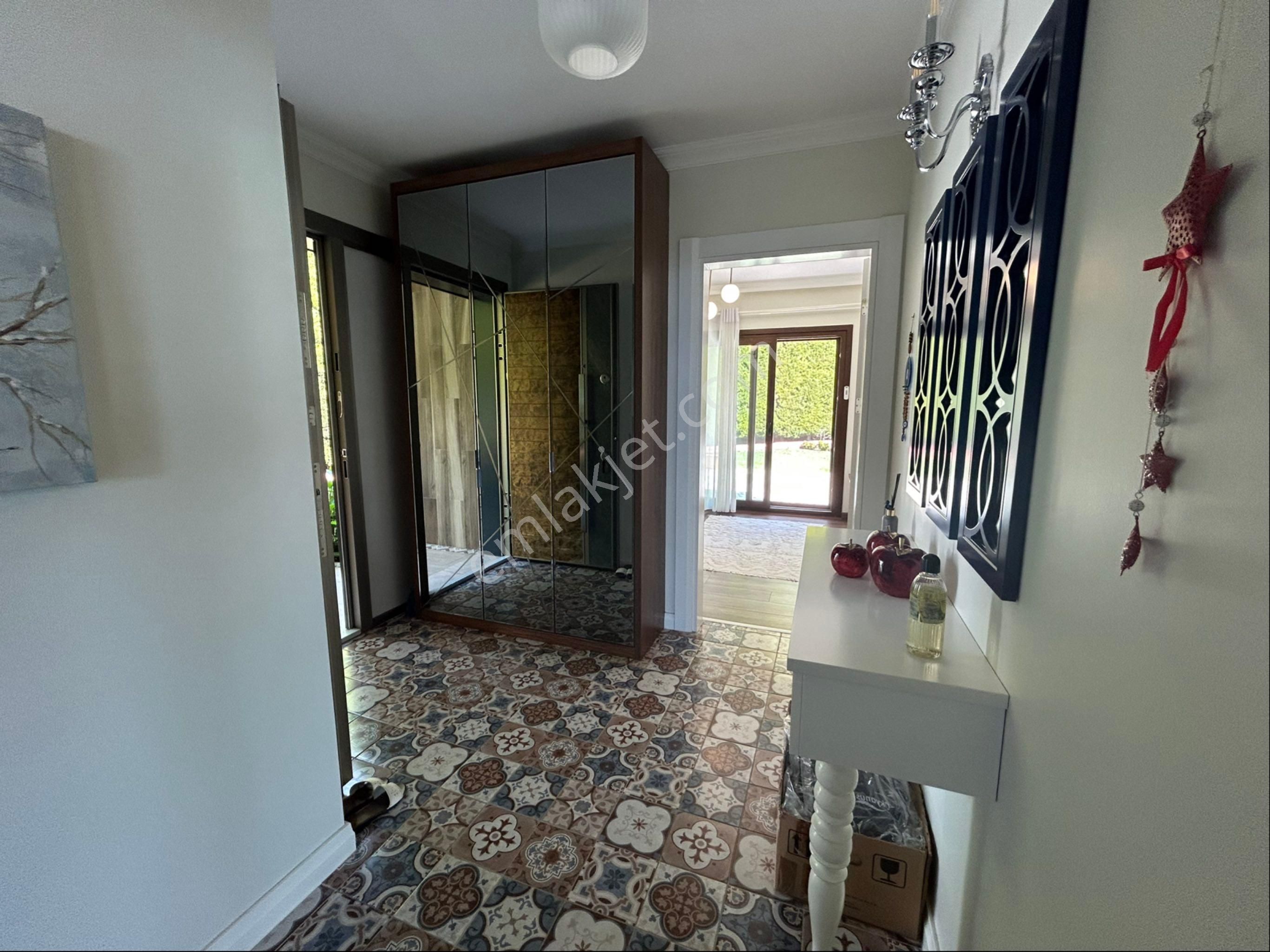 C21 Loca'dan Altınoluk Müstakil 8+1 Havuzlu Villa - Görsel 11