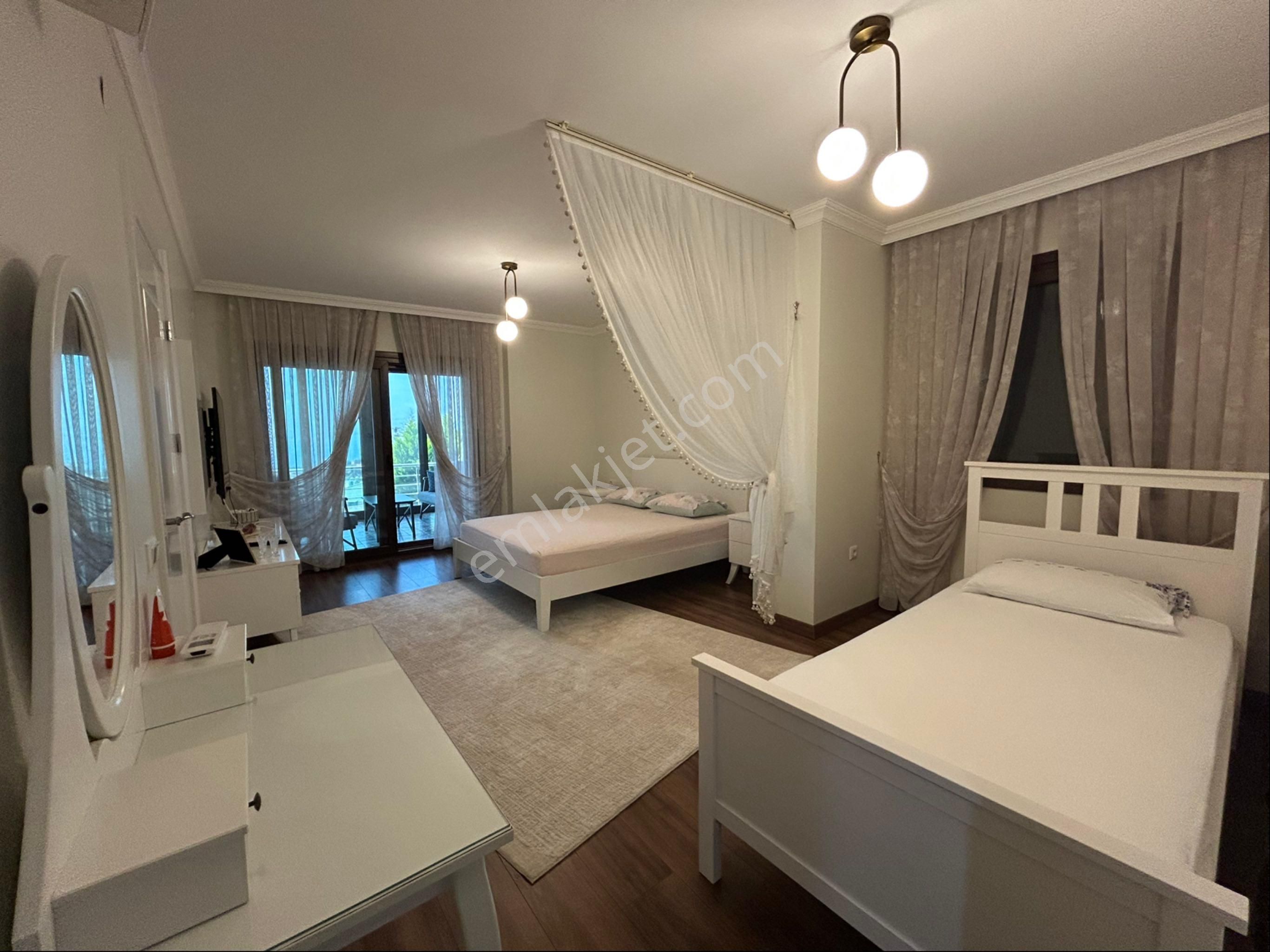 C21 Loca'dan Altınoluk Müstakil 8+1 Havuzlu Villa - Görsel 22