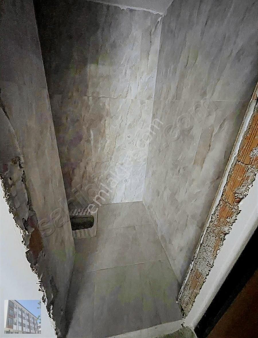 Altınşehirde Satılık 2+1 Arakat Açıklamayı Okuyunuz(sevim İnş)