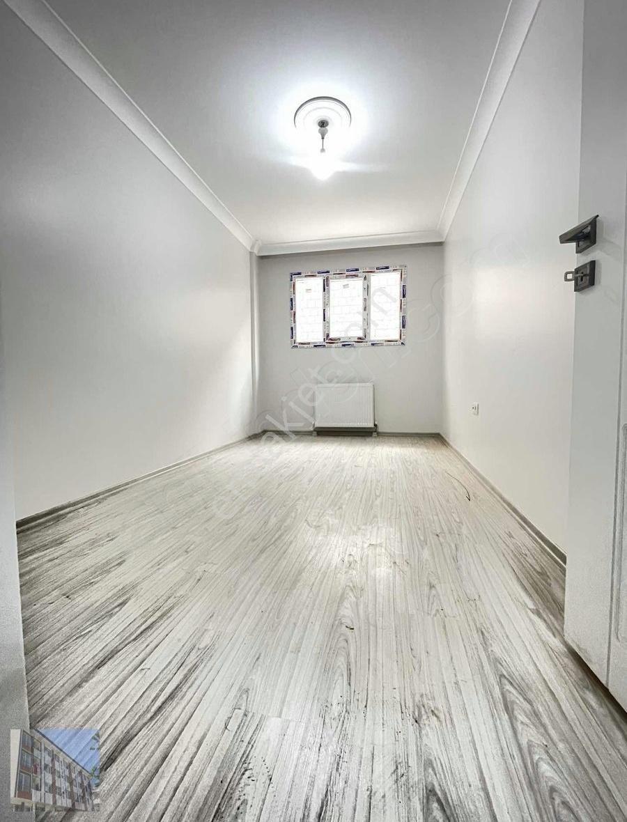 Başakşehir Altınşehirde Satılık 2+1 Bahçe Katı(sevim İnşaat)