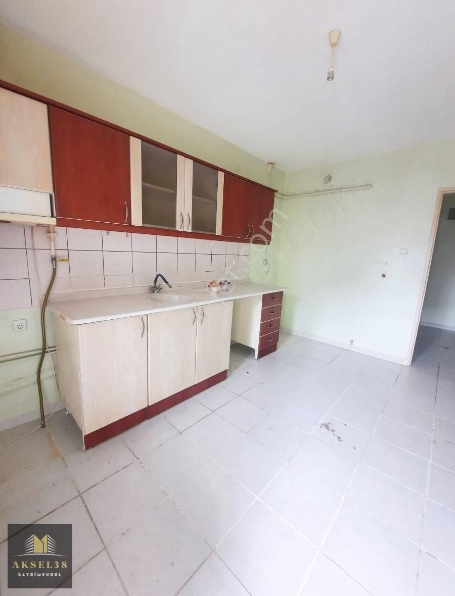 İldem'de Merkezi Konumlu Kiralık Daire