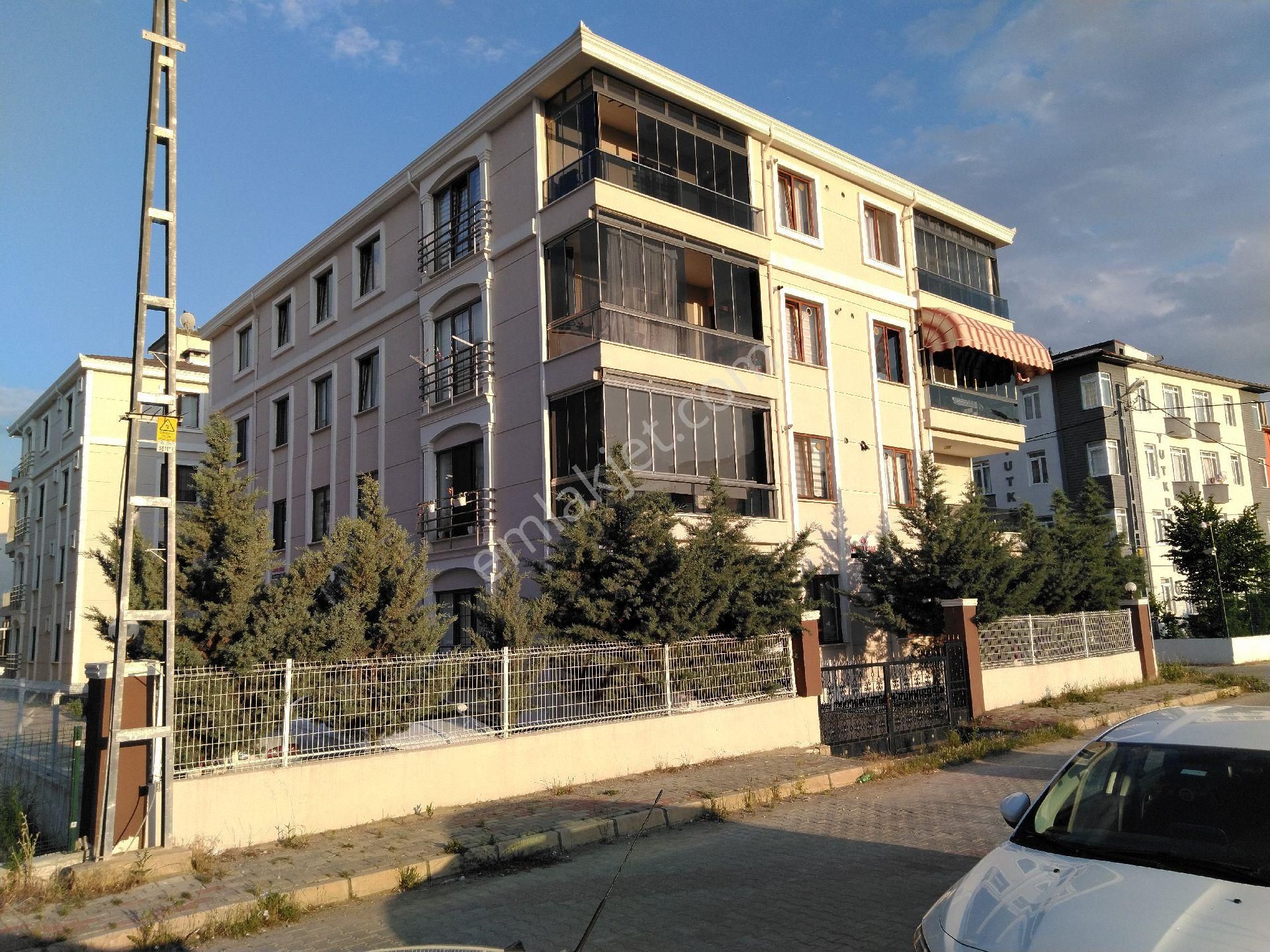 Sahibinden Satılık 3+1 Arakat Önü Açık Site İçi Daire