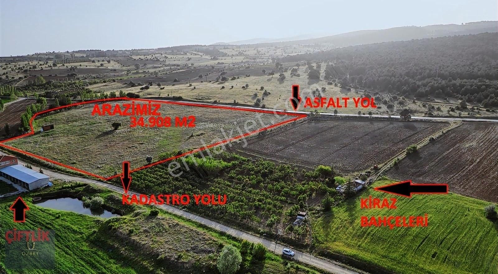 Asfalt Yol Kenarı 35 Dönüm, Tel Örgü İle Çevrili Kıymetli Arazi