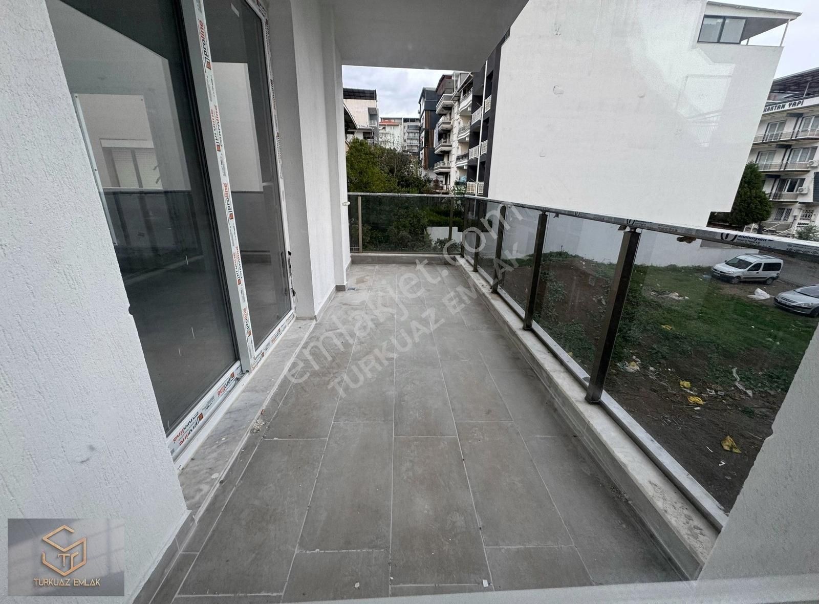 Menemen Uğur Mumcu Da Satılık 100 M² 2+1 Arakat Daire