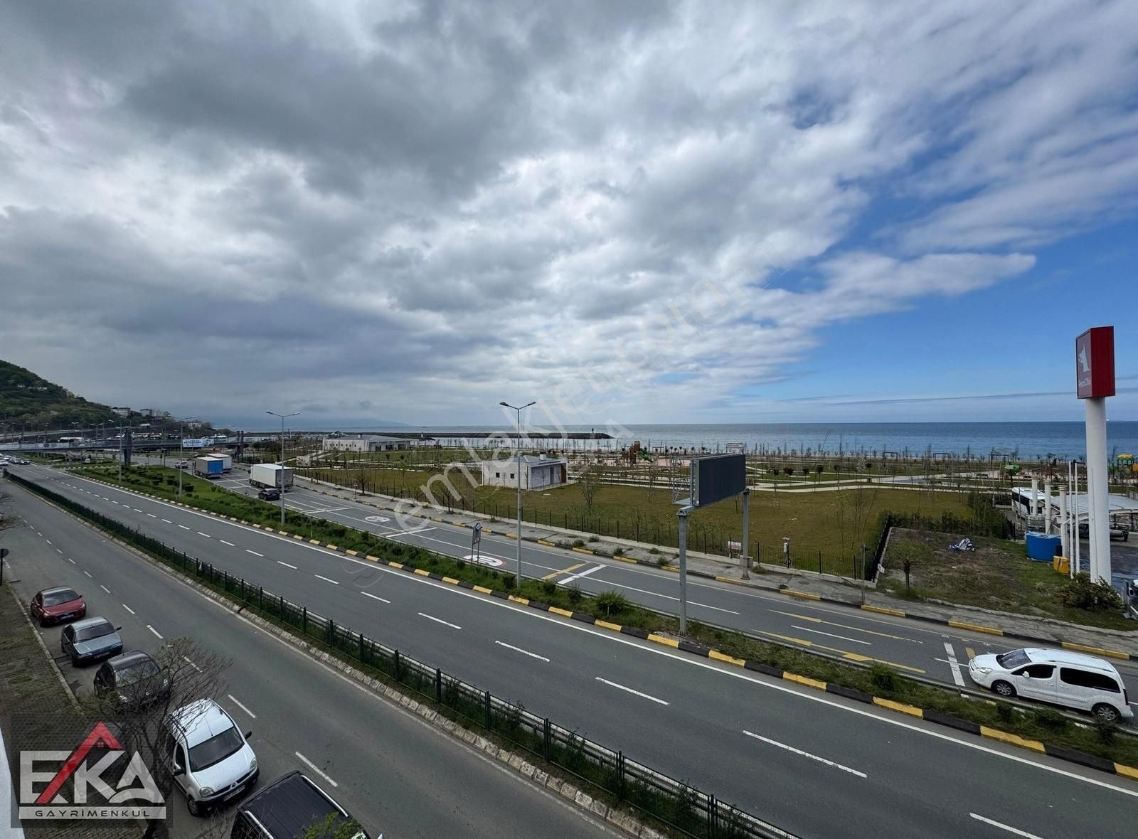 Eka'yatırıma Uygun Çarşıbaşın'da Deniz Manzaralı 2+1 Daire