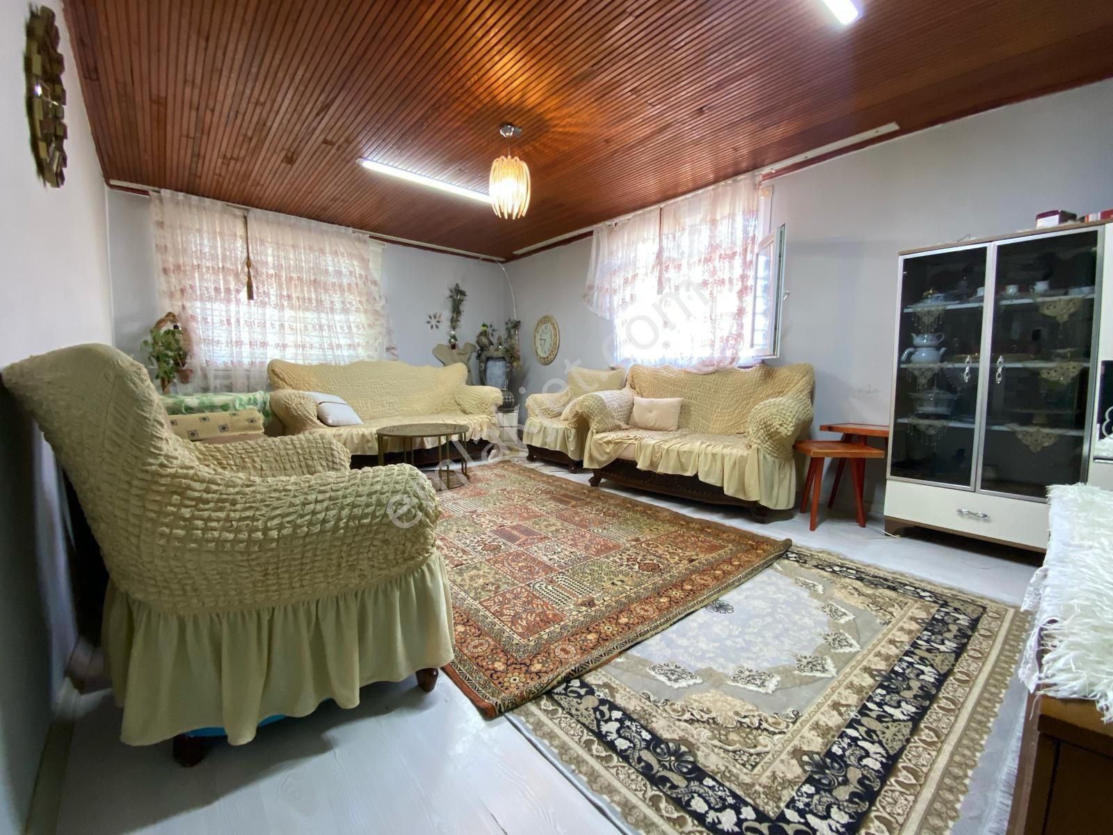 Ataoğlu Group'dan Cadde Dibinde 17 M² Arsa Paylı Geniş 2+1 En Üst Kat