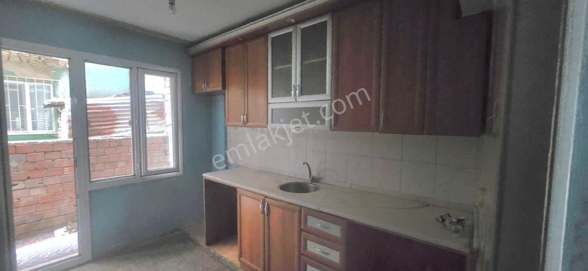 Buca Gediz De Kiralık 2+1 Daire