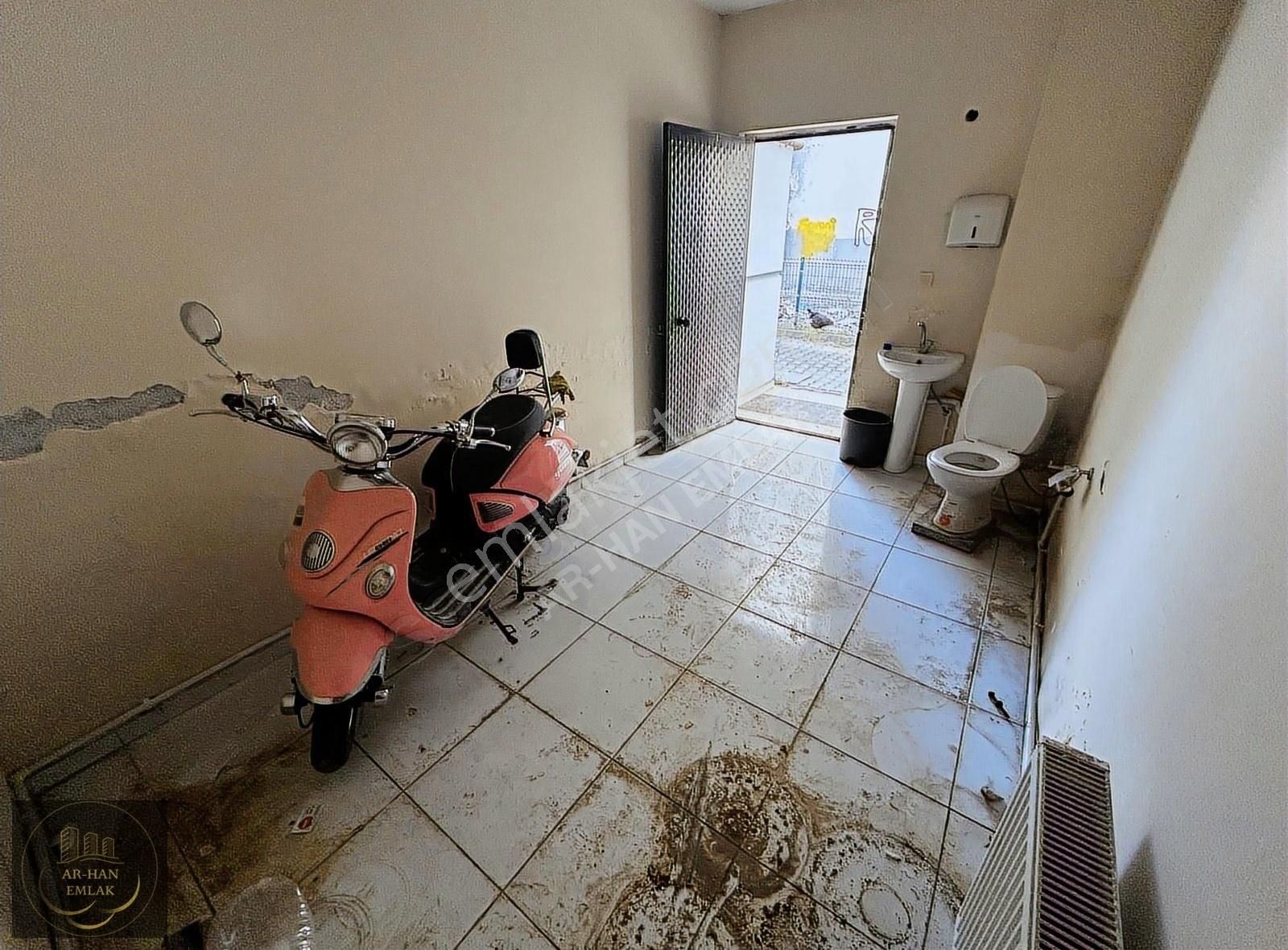 Ar-han Emlak'tan Çatmaca'da Kiralık Dükkan