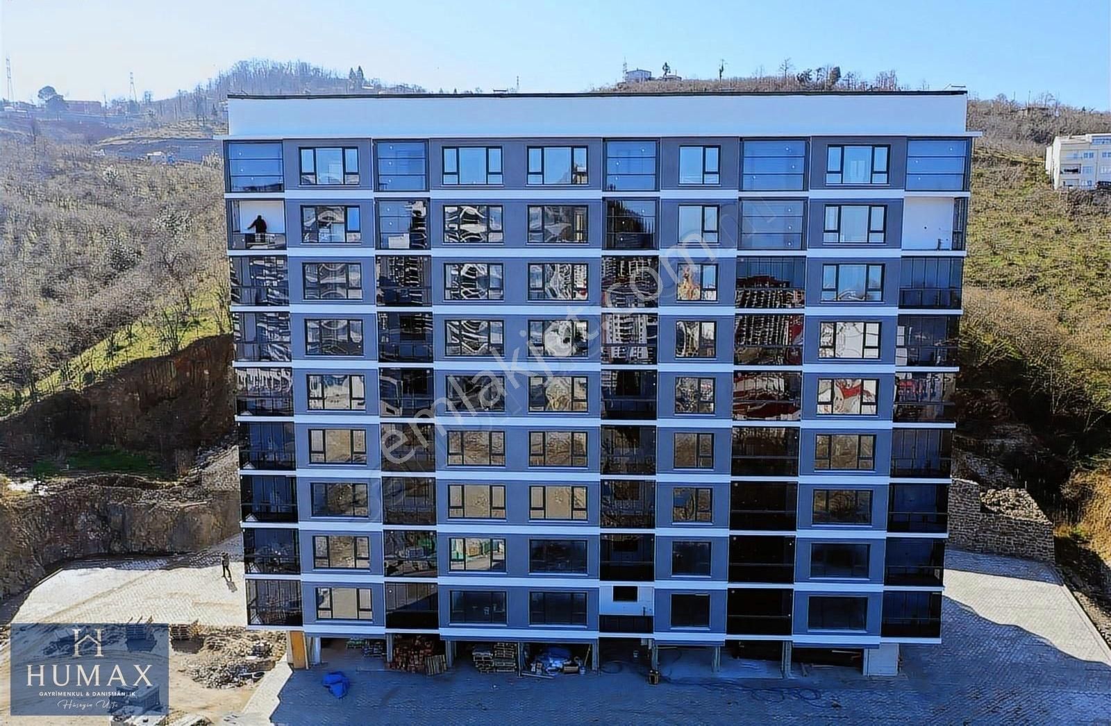 Canevler Suit Havuzlu Site İçerisinde 1+1 Satılık Daire