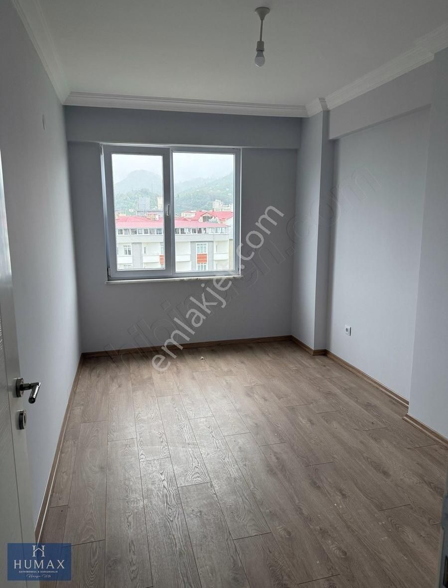 Erikliman Mahallesinde 2+1 110m2 Manzaralı Kiralık Daire