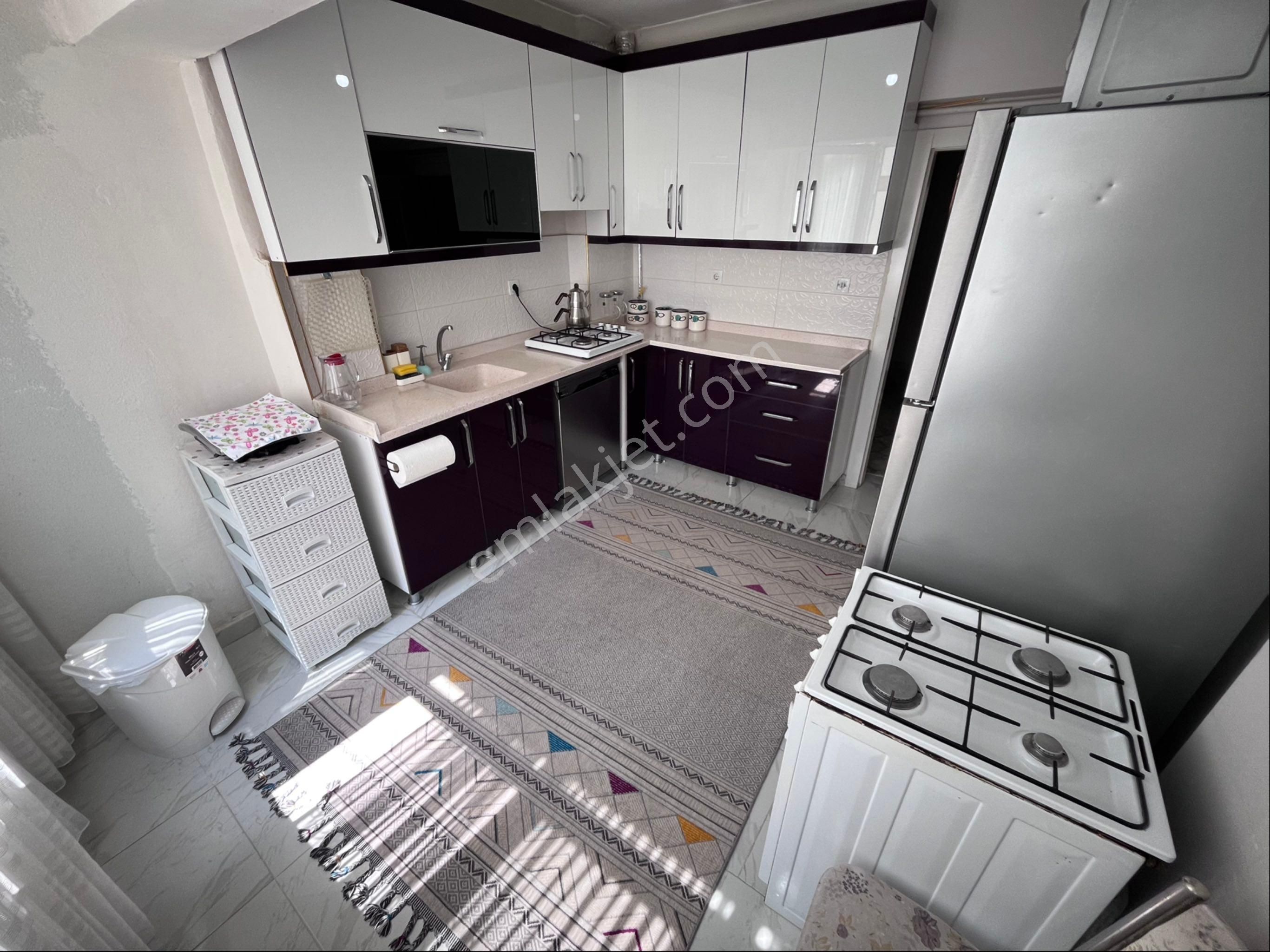 Sincan Akşemsettin Mh.'de 3+1 Y.giriş Geniş Full Yapılı Daire