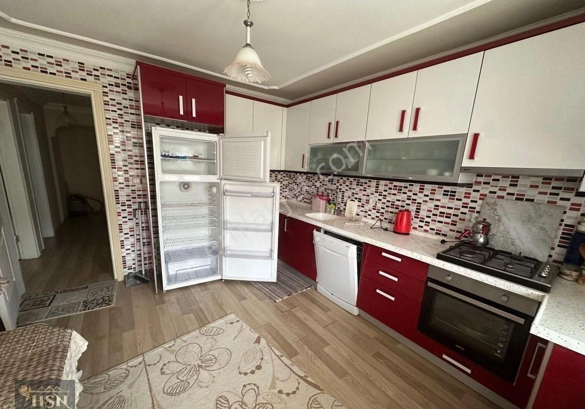 Güzelçamlı Da Satılık Daire 3+1 Ayrı Mutfak