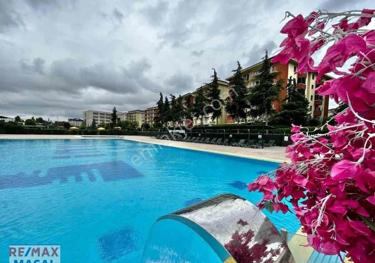 Sancaktepe Sarı Evler Sıtesı 2+1 Satılık Arakat Daıre_ebru Memiç