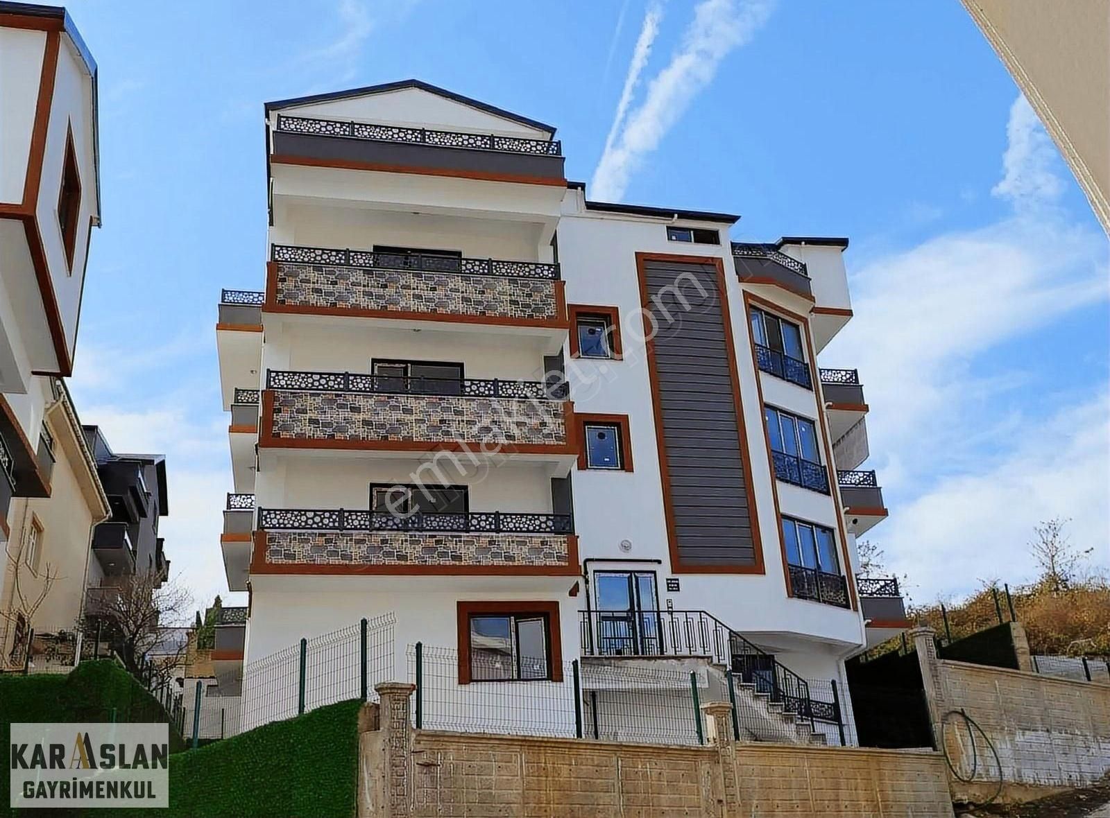 Gölcük Piyale Paşa Mahallesin De Satılık Lüxs 3+1 Arakat Daire