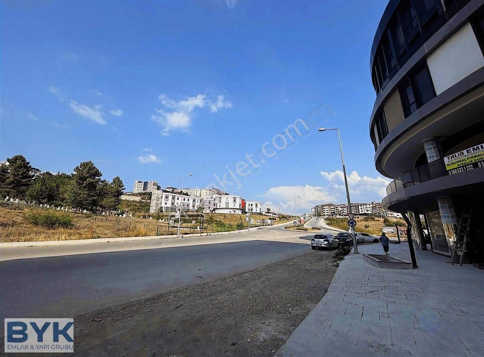 Byk' Dan Center' Da! Cadde Cepheli! Kiralık Dükkan!detaylı Bilgi