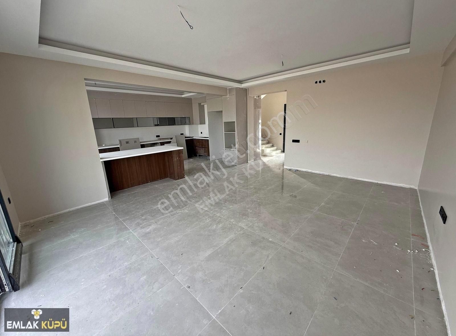 Bağlıca Da Site İçerisinde Yerden Isıtmalı 3+1 Satılık Villa