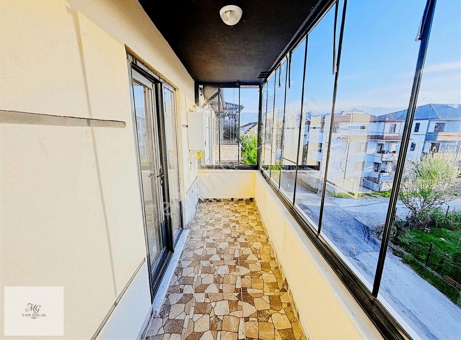 Mg Emlaktan Ana Caddeye 50 Metre Mesafede Kiralık 1+1