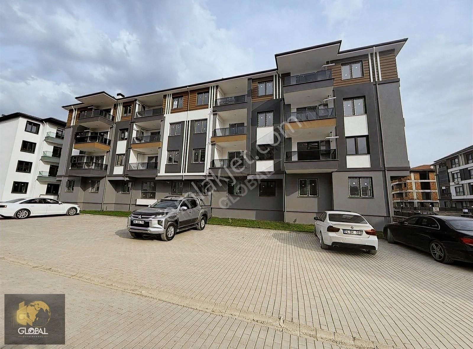 Mavera Konutlarında Kiralık 2+1 Daire
