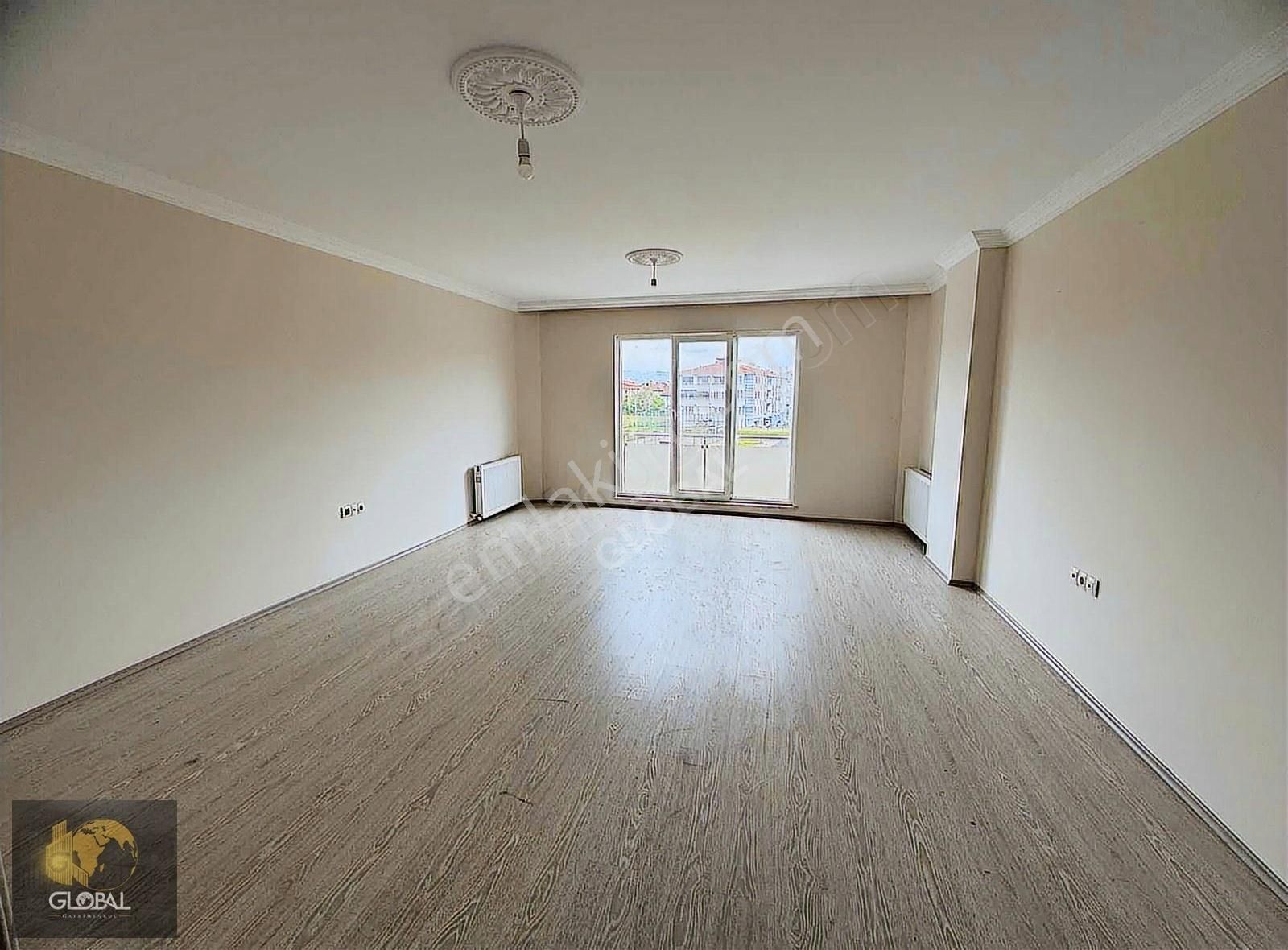 Tuna Mahallesinde Geniş Kiralık 3+1 Daire