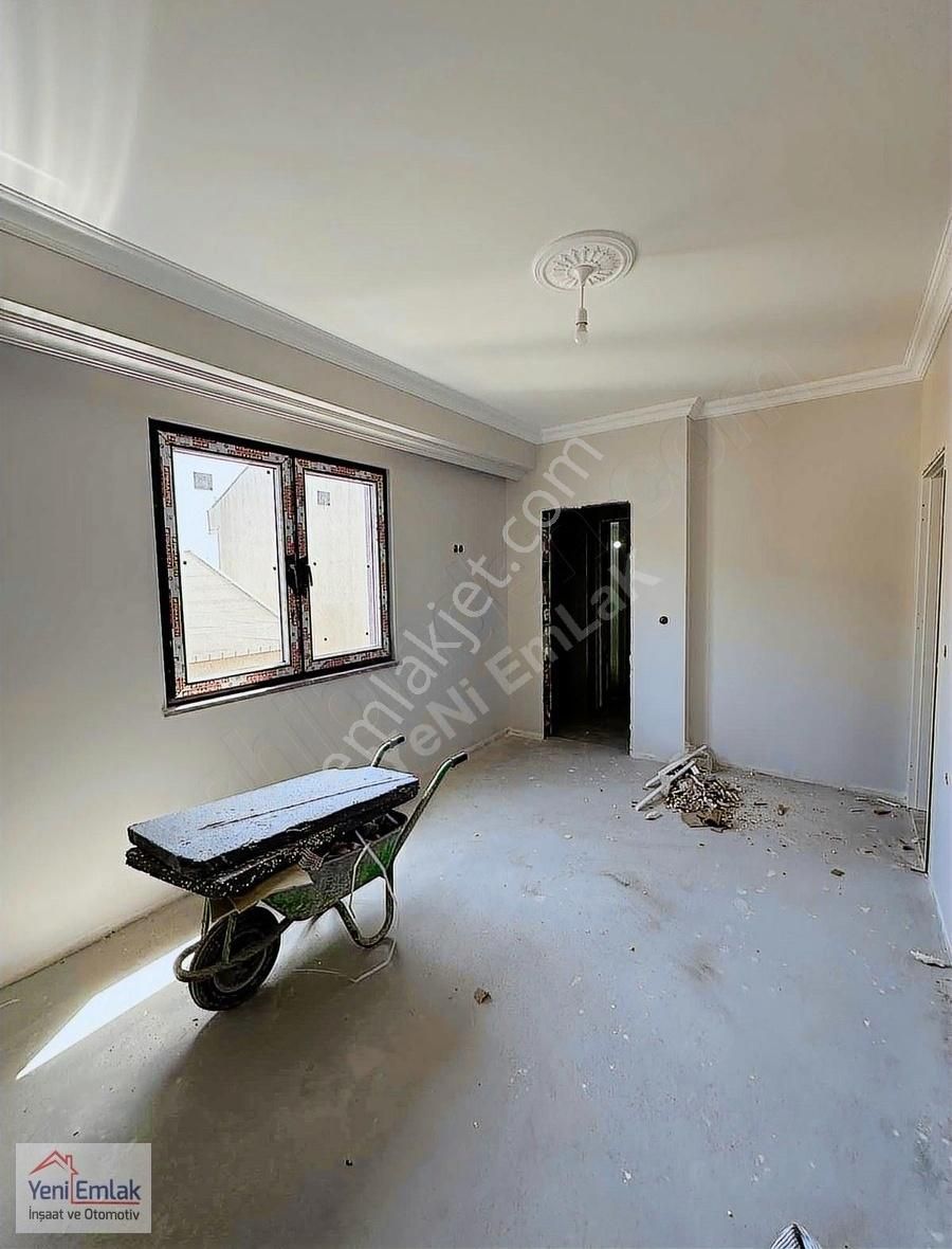 Yeni'den 80m2 2+1 E.banyo Metroya Komşu Ferah Daire